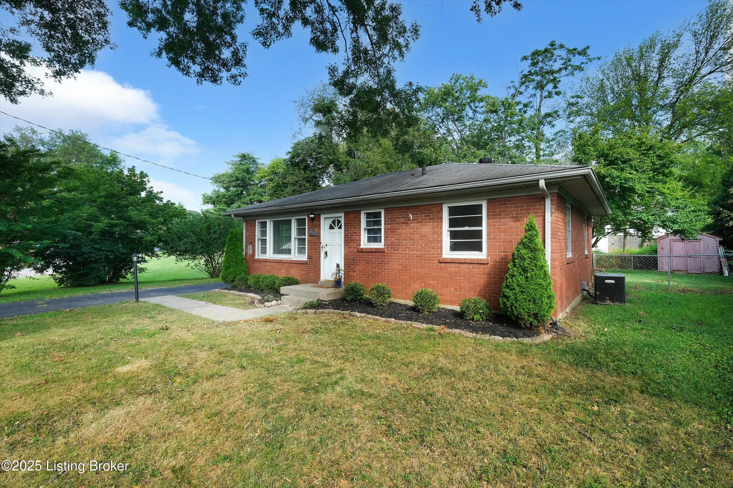 8601 Garydon Dr Property Photo 1