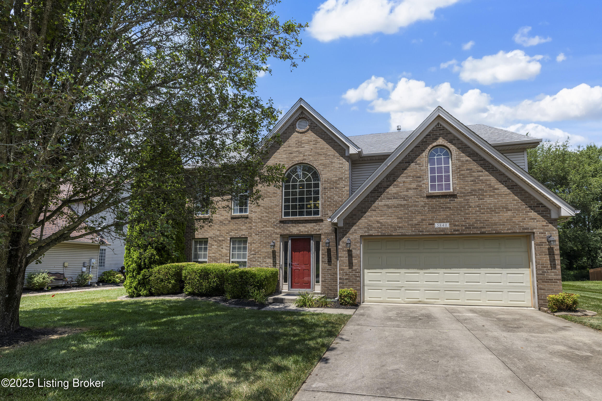 5840 Waveland Cir Property Photo 1