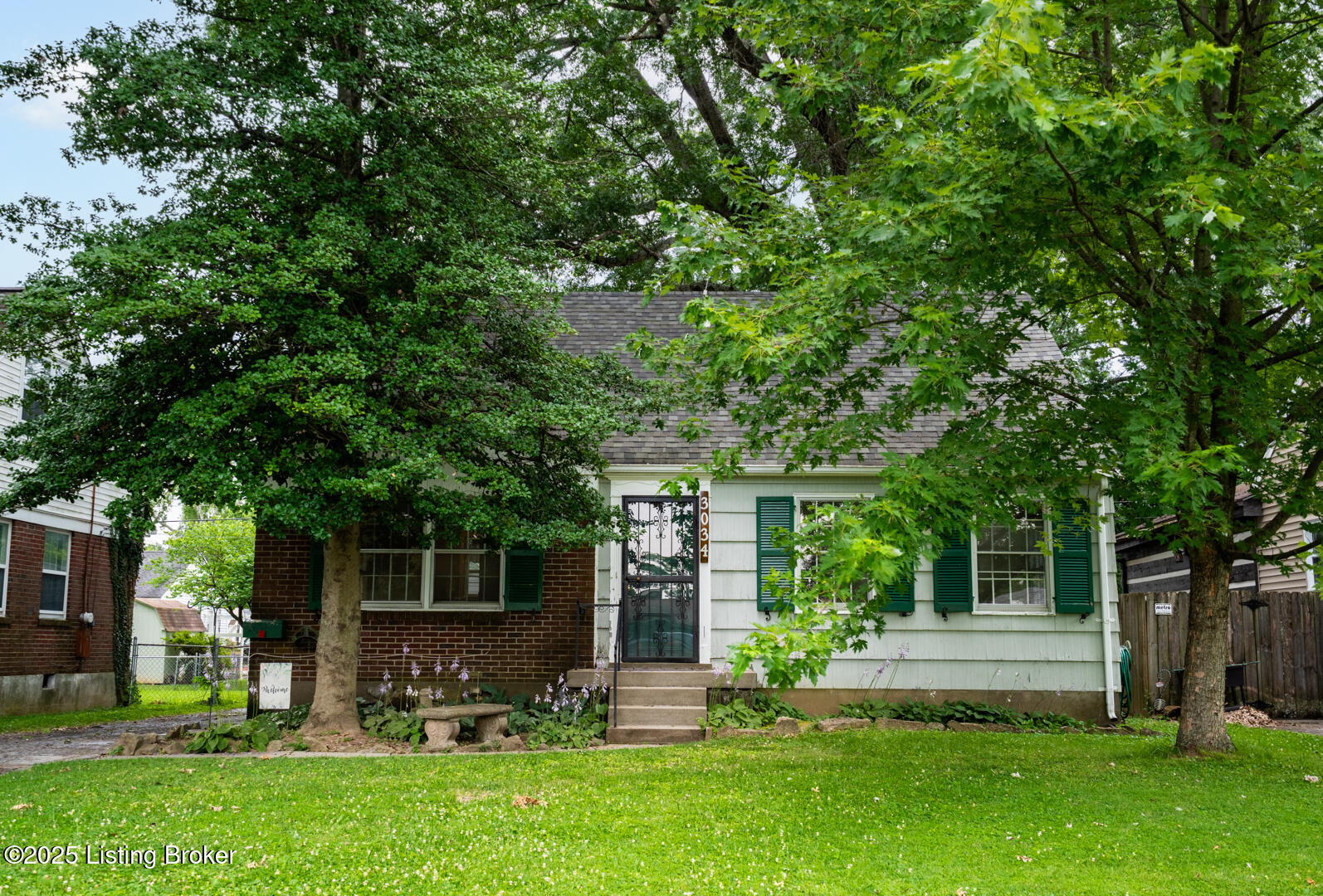 3034 Hendon Rd Property Photo 1