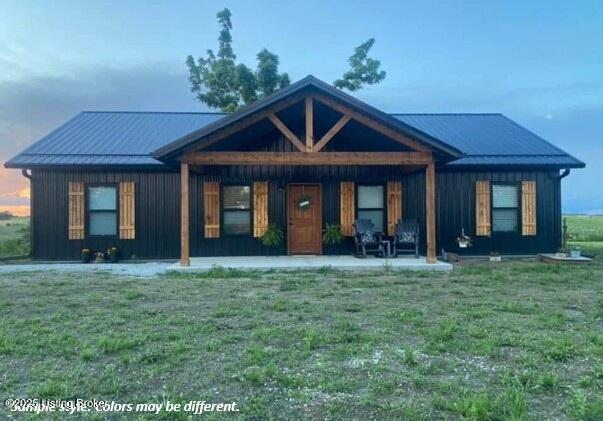 317 Hillsboro Ln