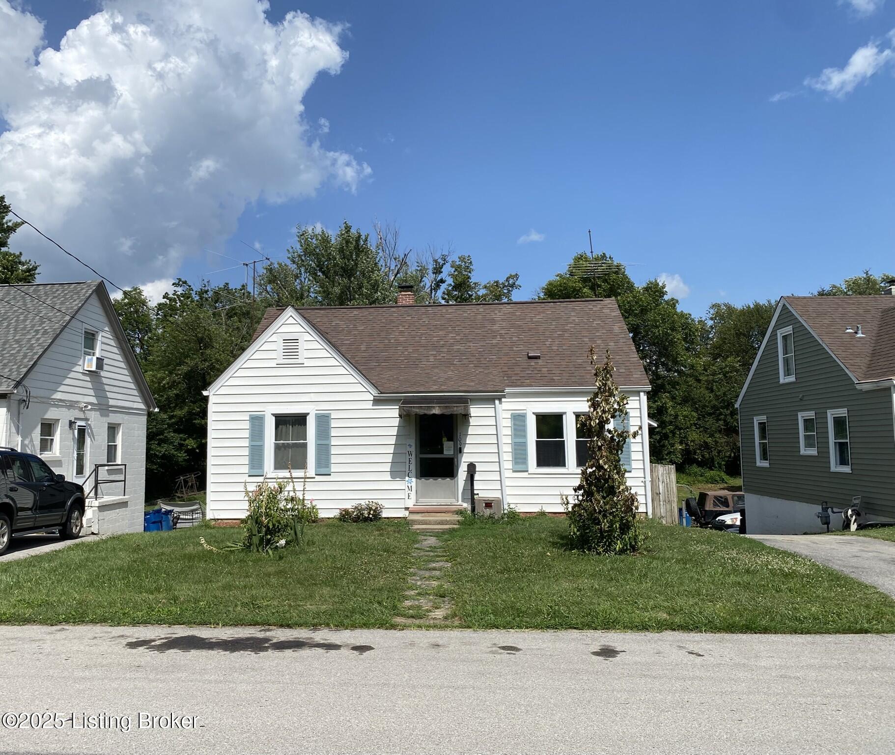 109 Beechwood Ave Property Photo 1
