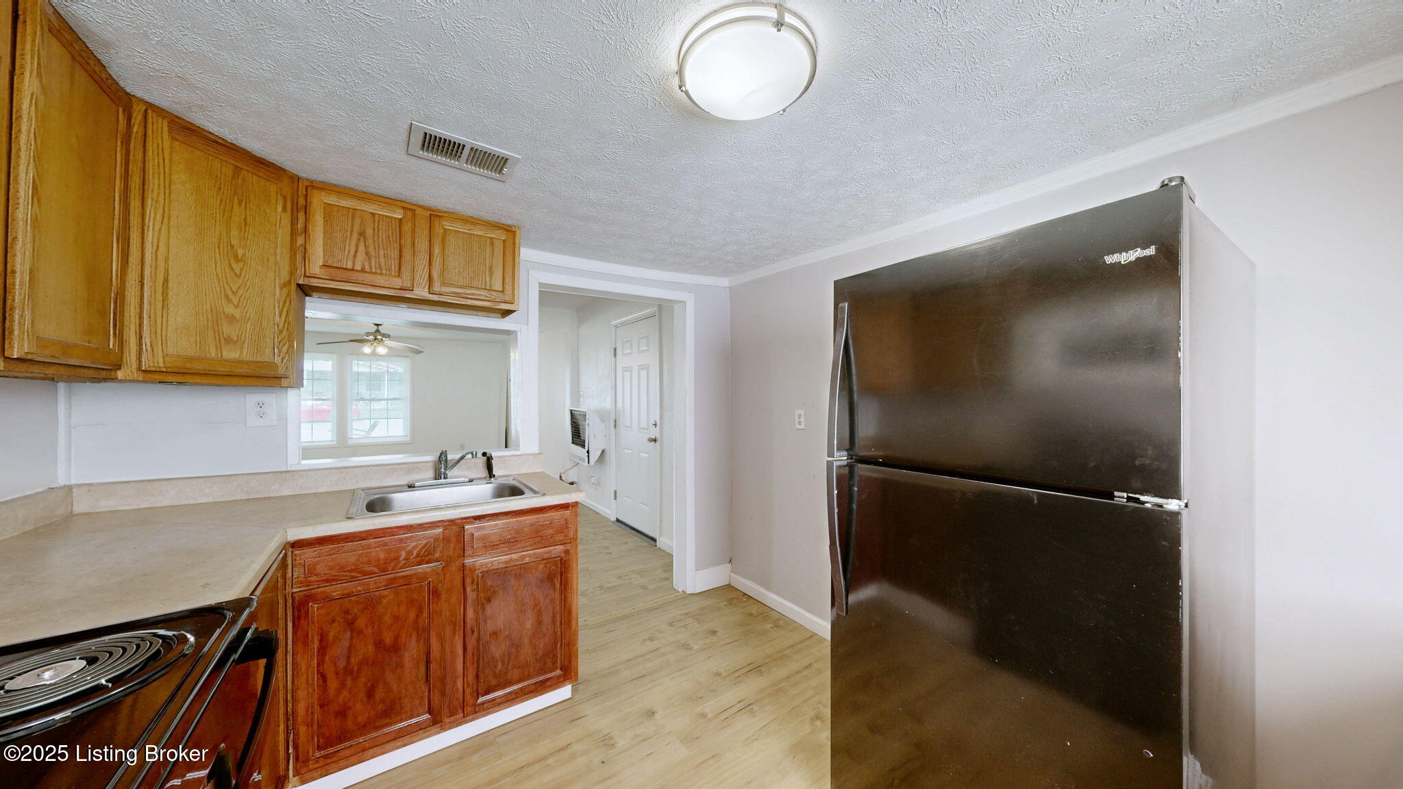 1117 6th St Property Photo 18