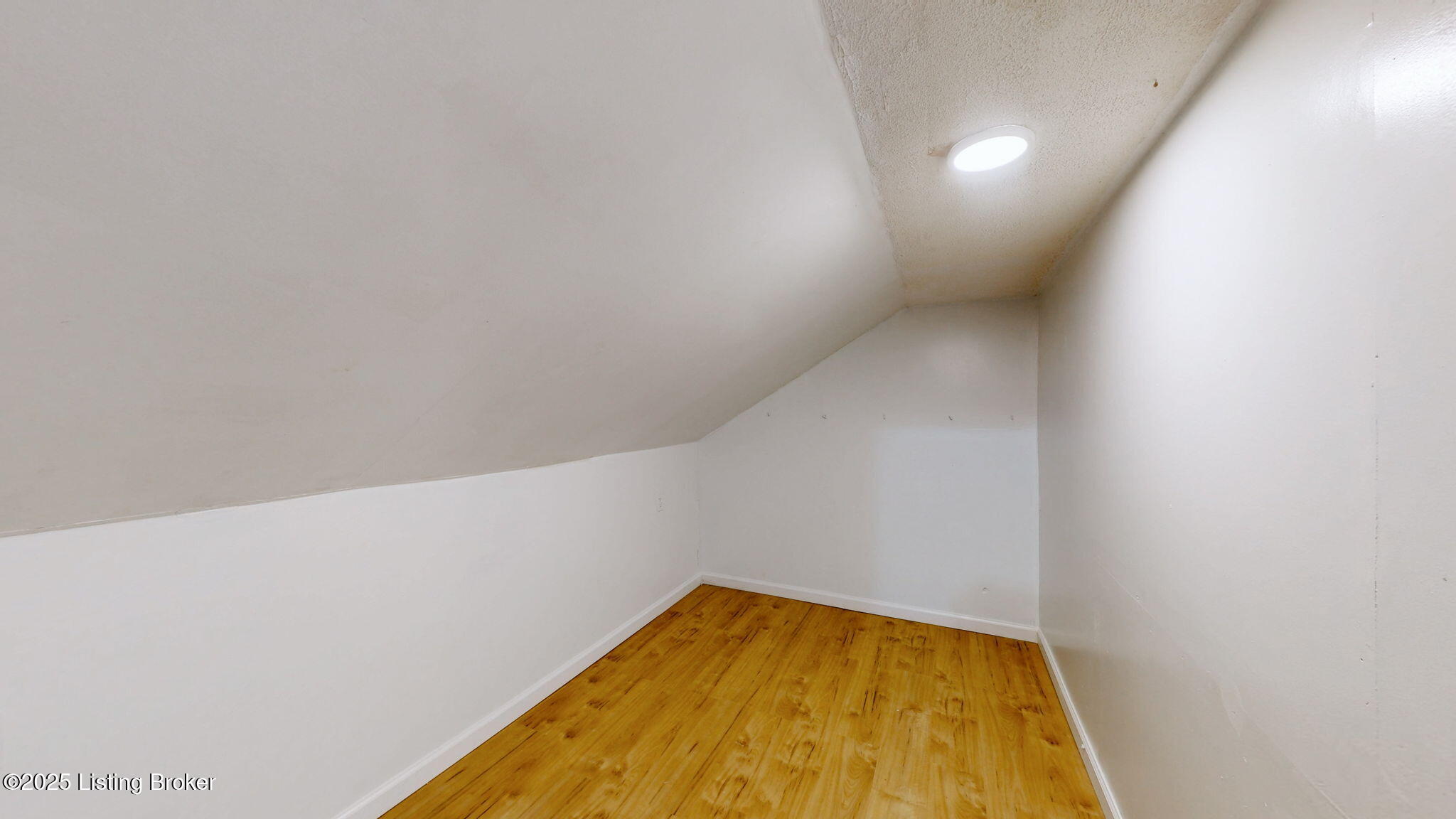 1117 6th St Property Photo 24