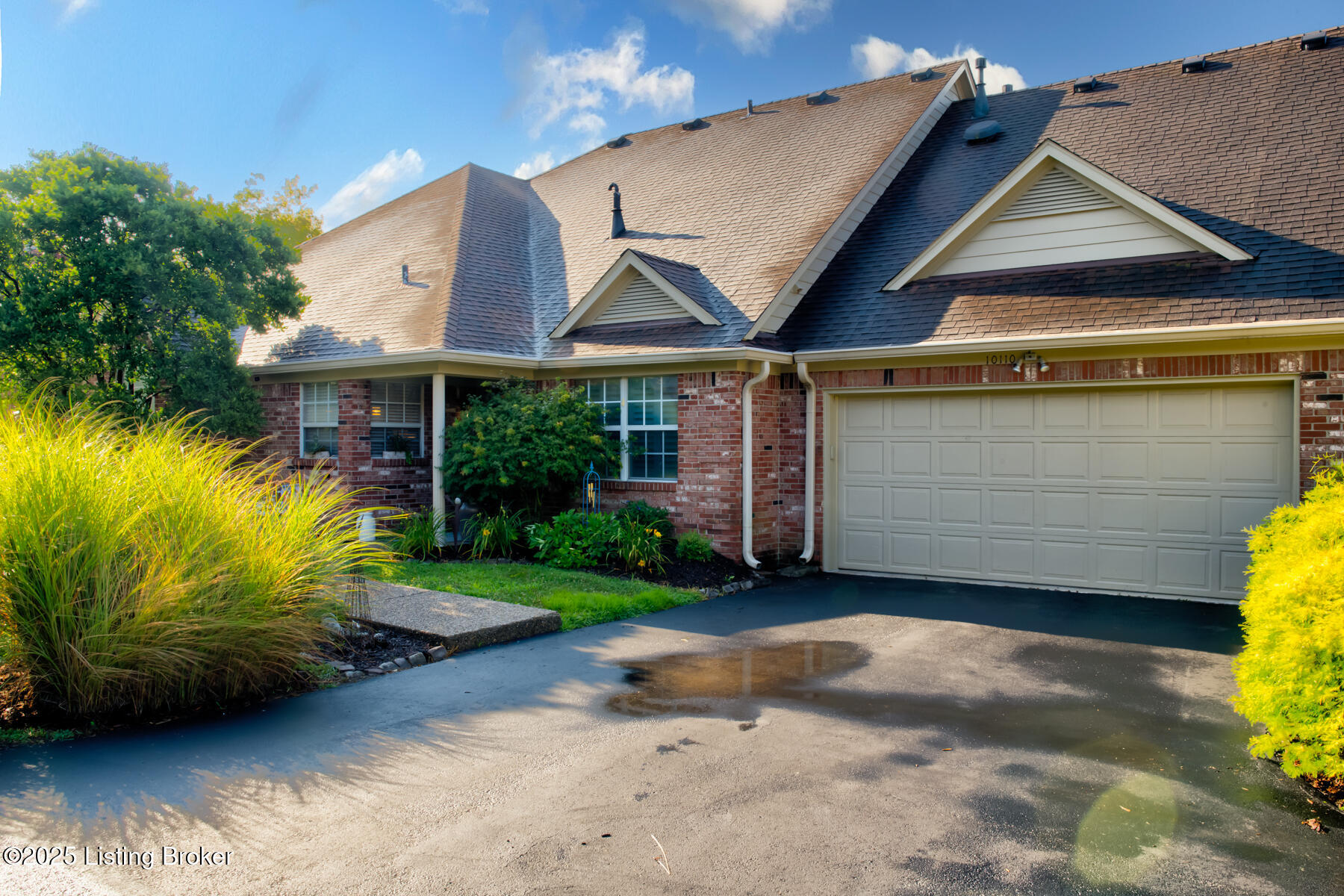 10110 Sea Pines Ct Property Photo 1