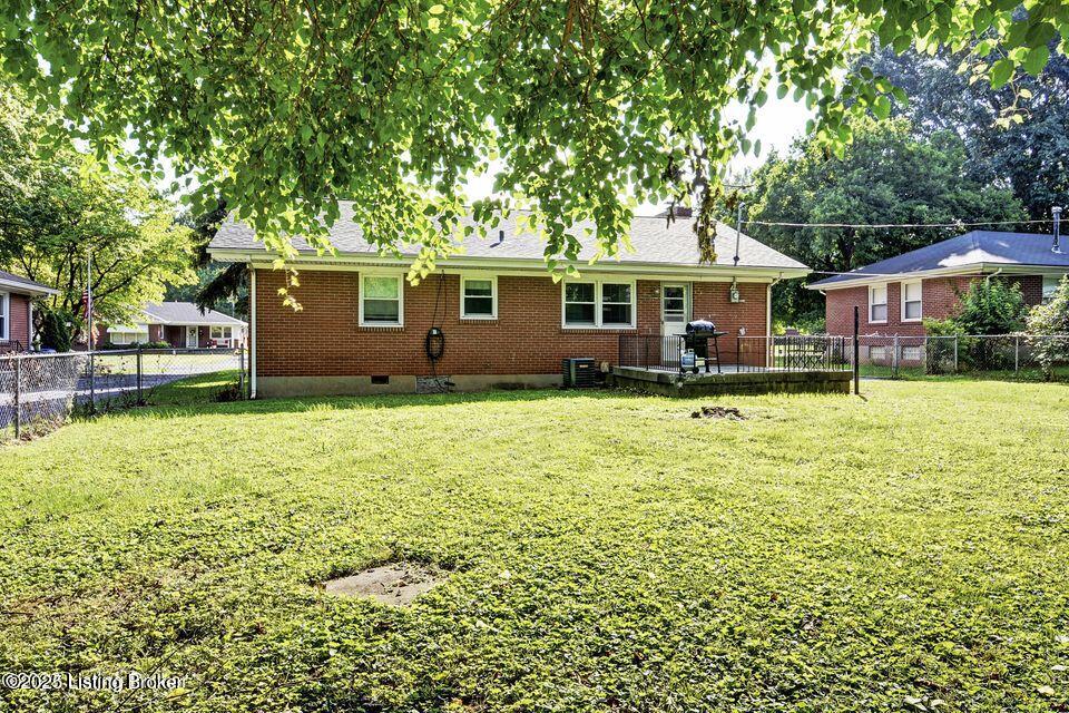 2822 Esther Blvd Property Photo 17