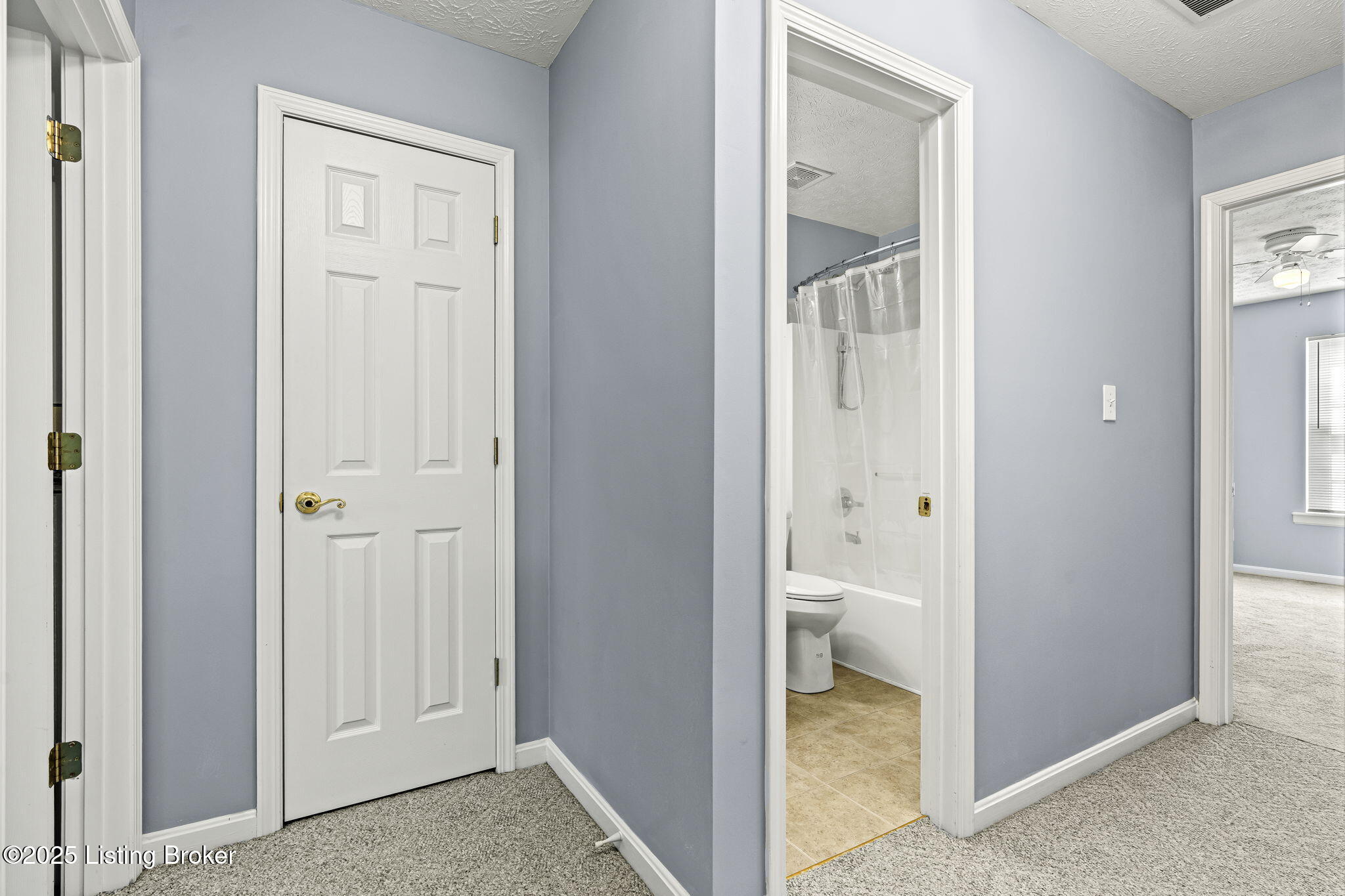 233 Washington Cir Property Photo 28