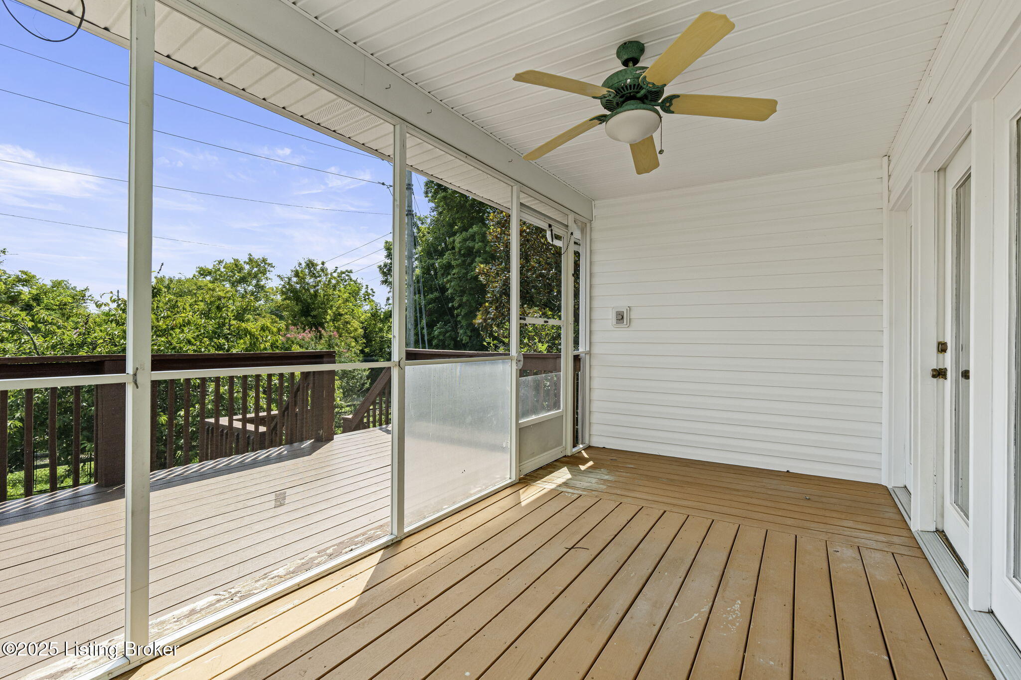 233 Washington Cir Property Photo 36