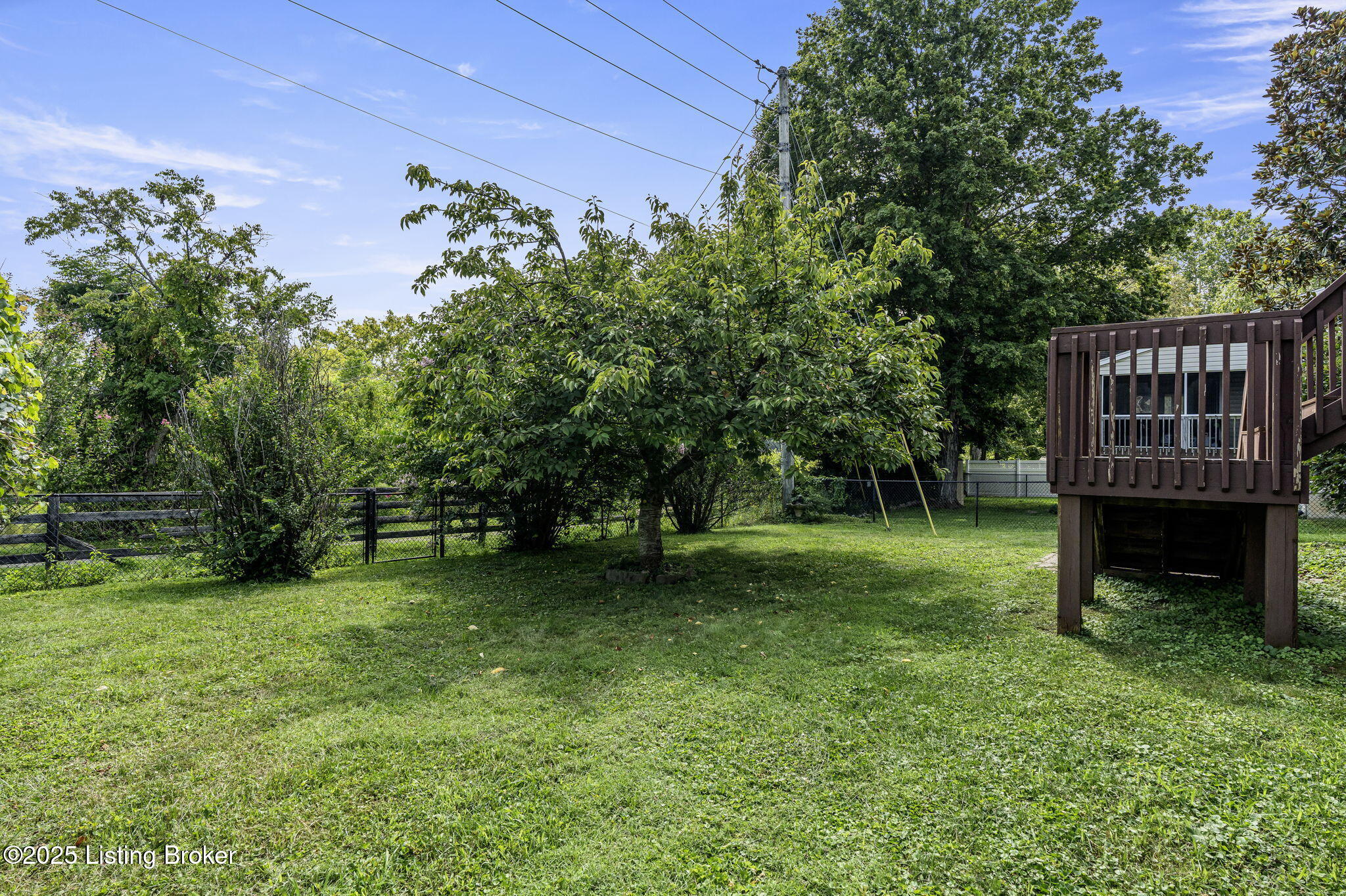 233 Washington Cir Property Photo 40