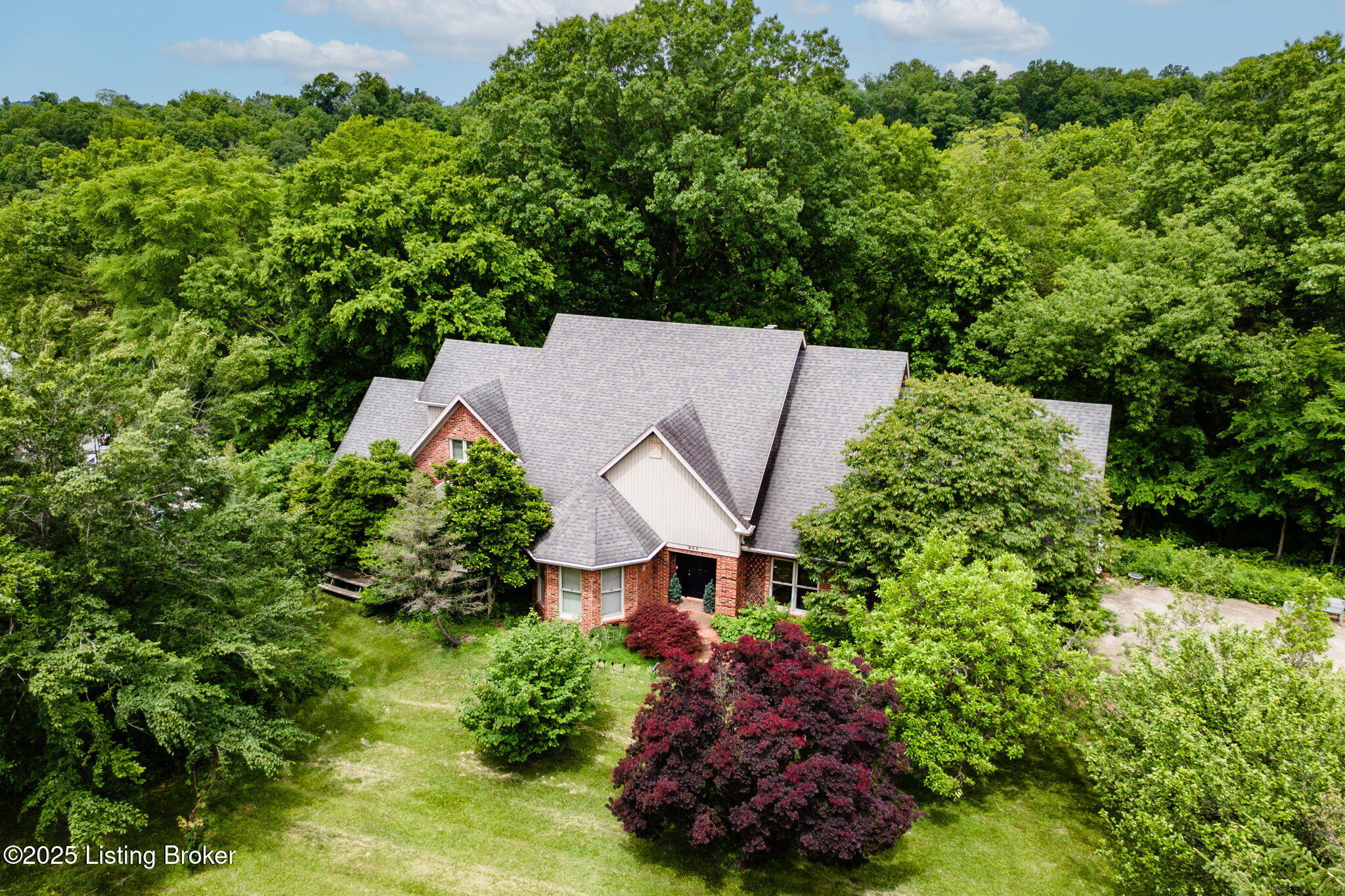 954 W Laurel River Rd Property Photo 1
