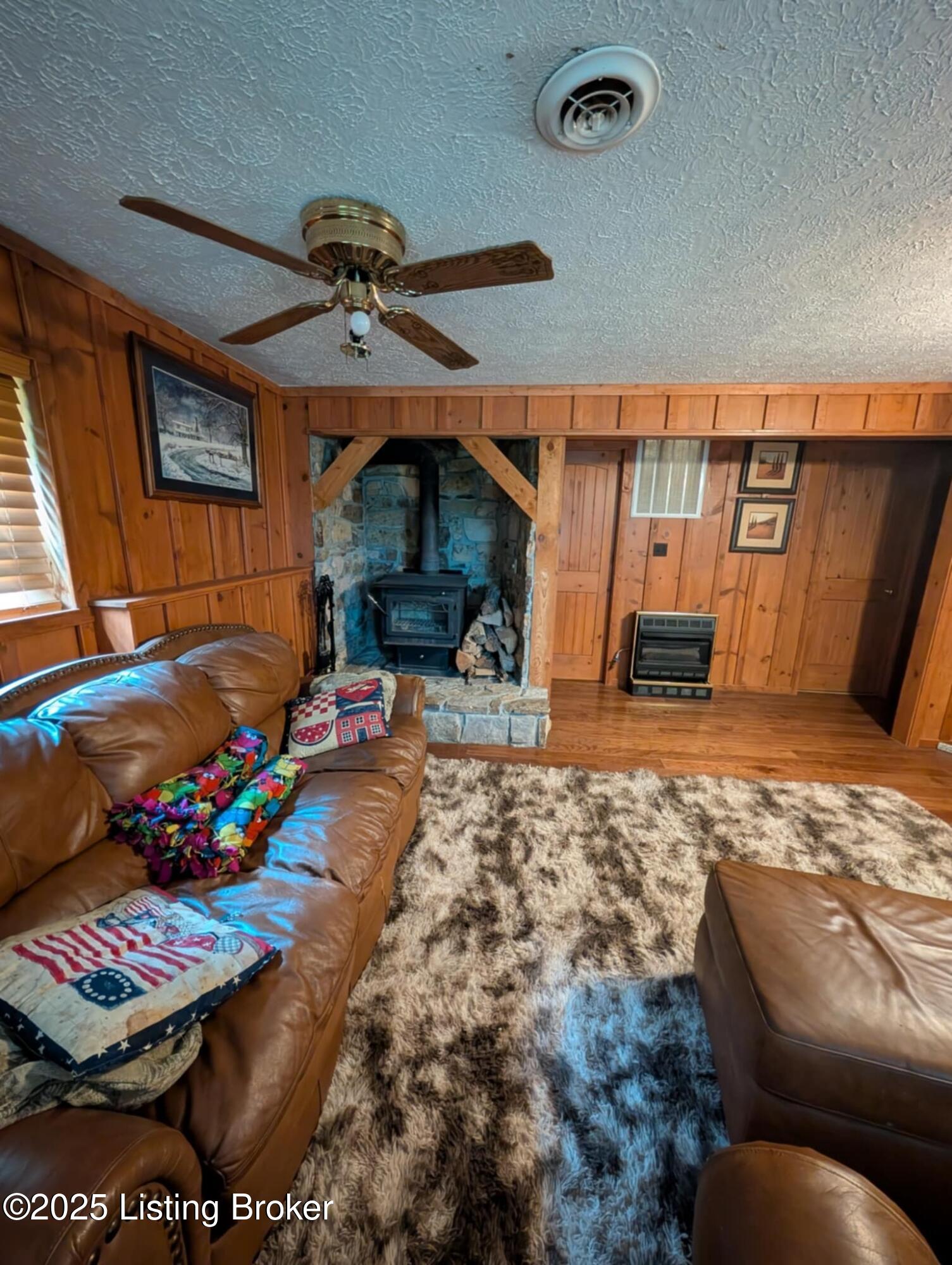 1933 Martin Pierce Rd Property Photo 9