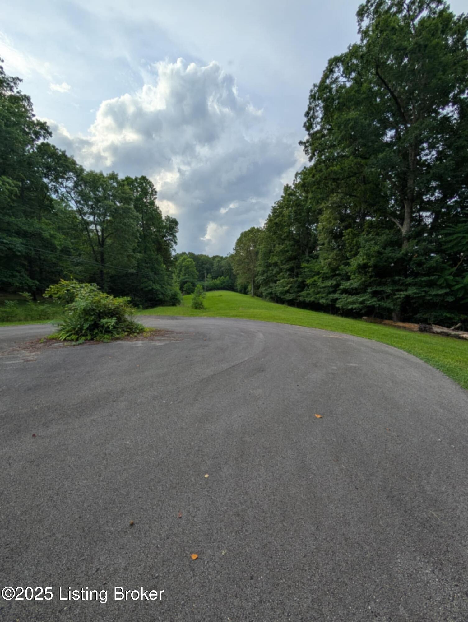 1933 Martin Pierce Rd Property Photo 19