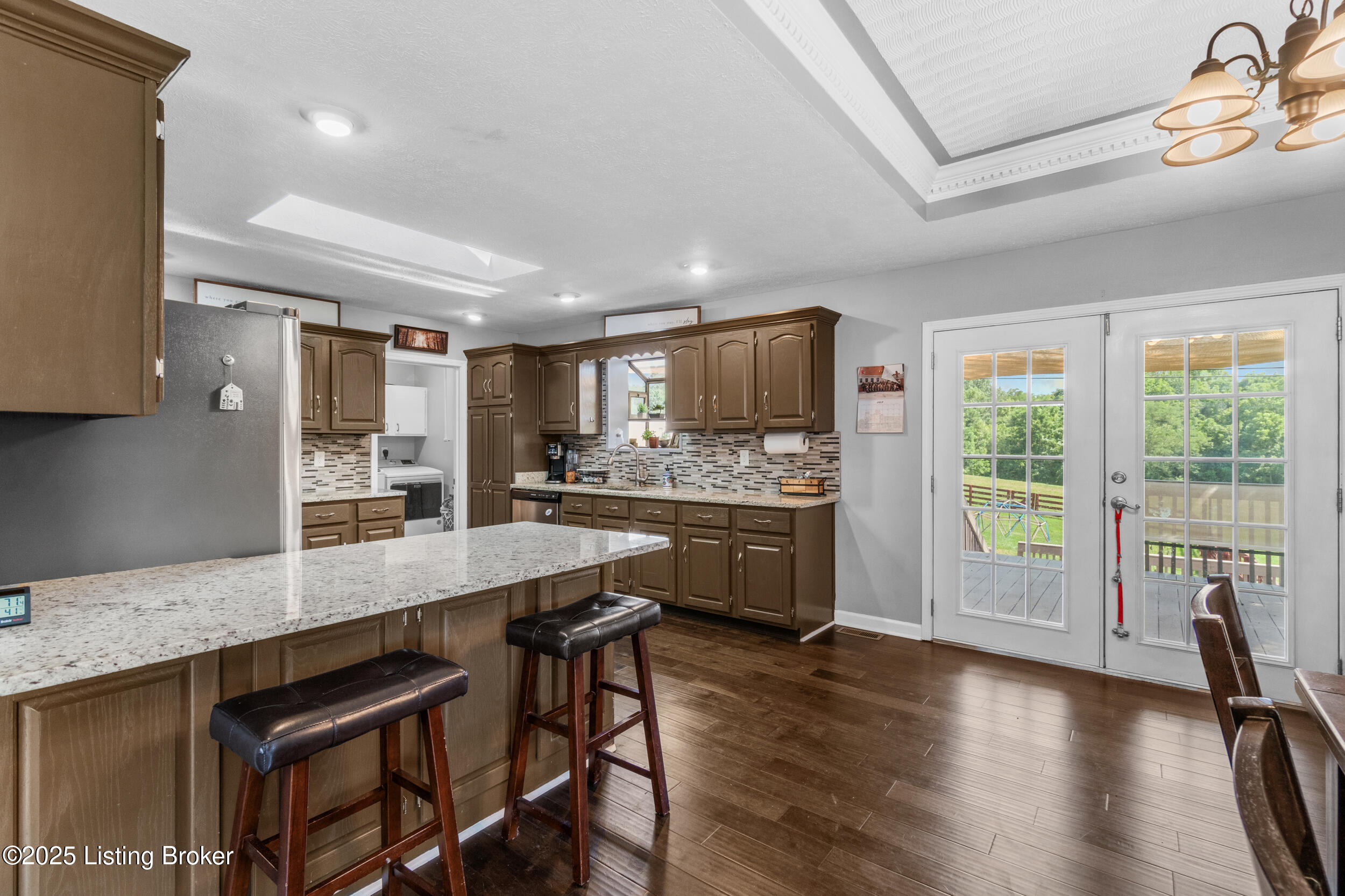 8010 Thixton Ln Property Photo 16