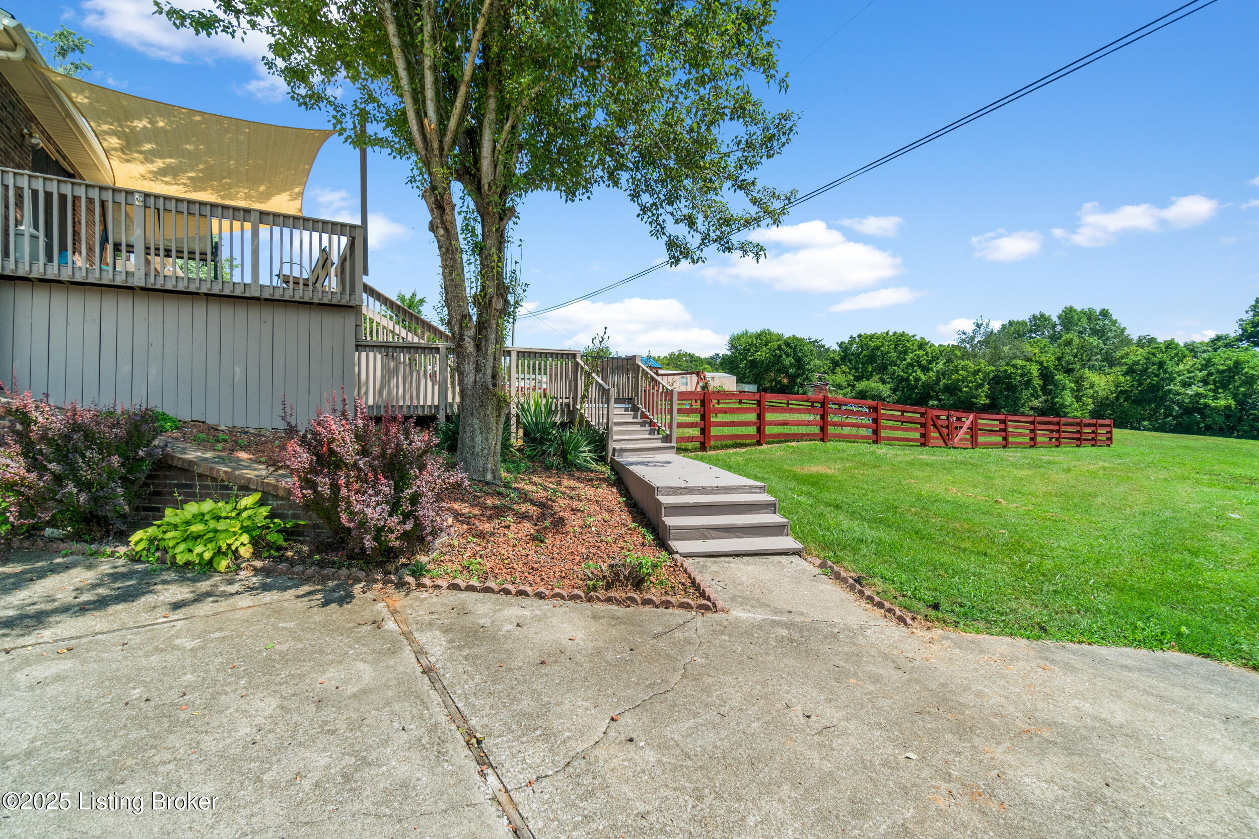 8010 Thixton Ln Property Photo 60