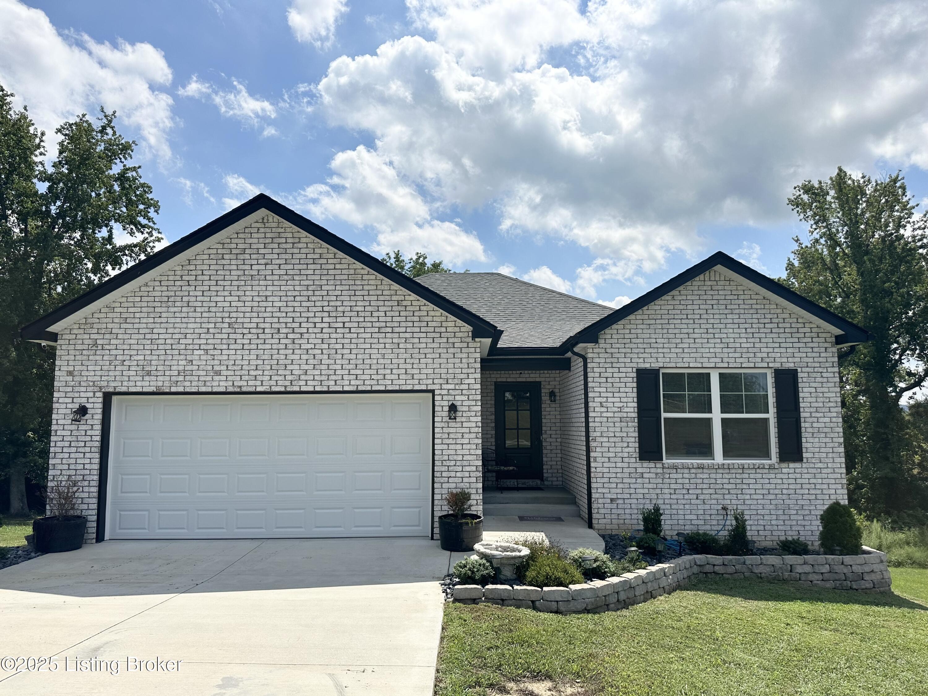 461 High St Property Photo 1