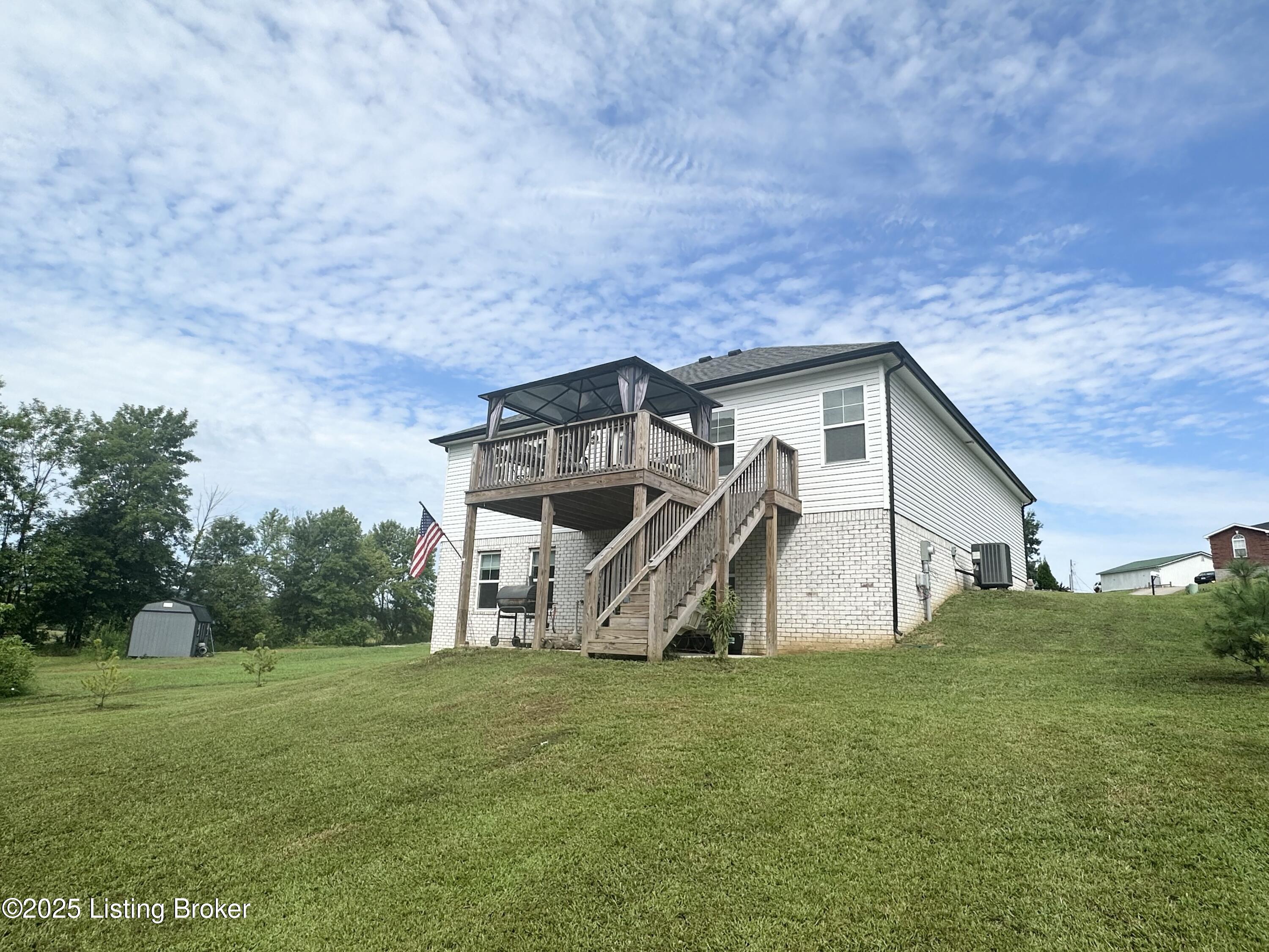 461 High St Property Photo 13