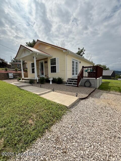 827 Lakeview Cir Property Photo 1