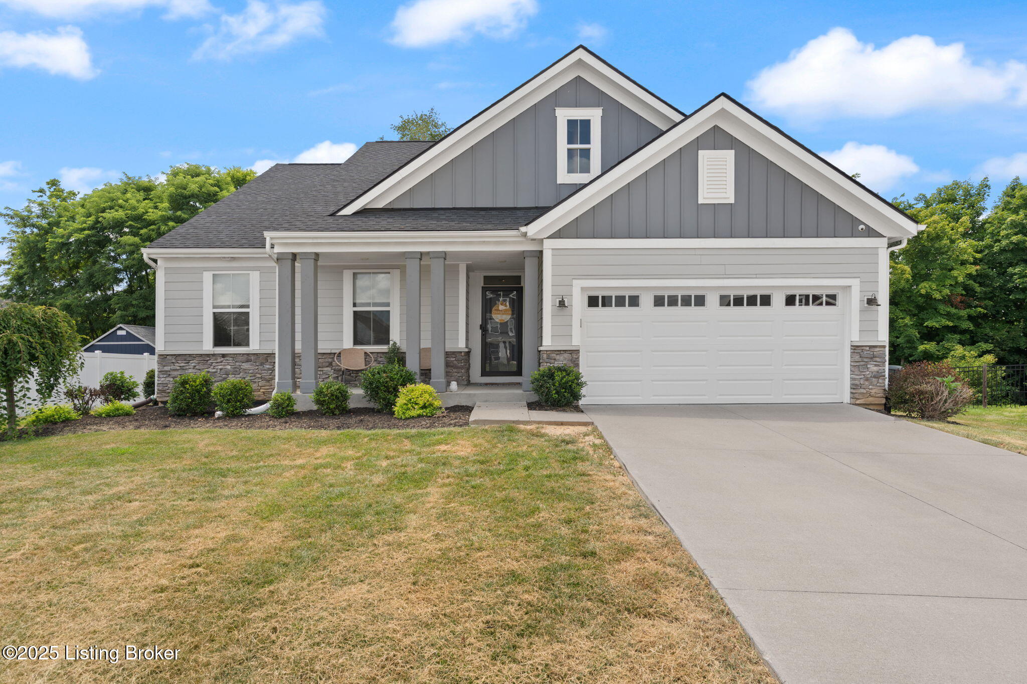 107 Meadow Ridge Ct Property Photo 1