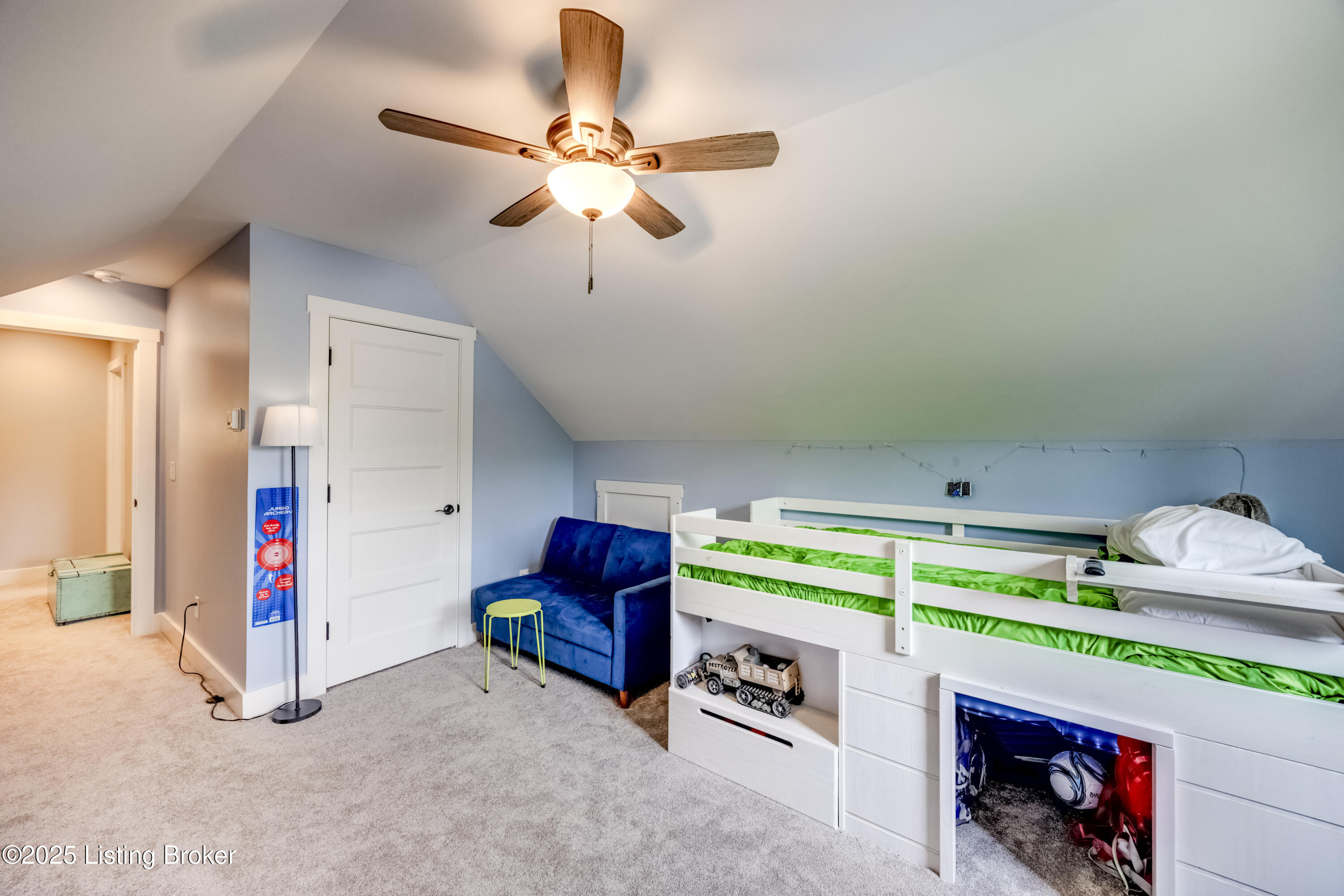 7105 Hollow Oak Ct Property Photo 38