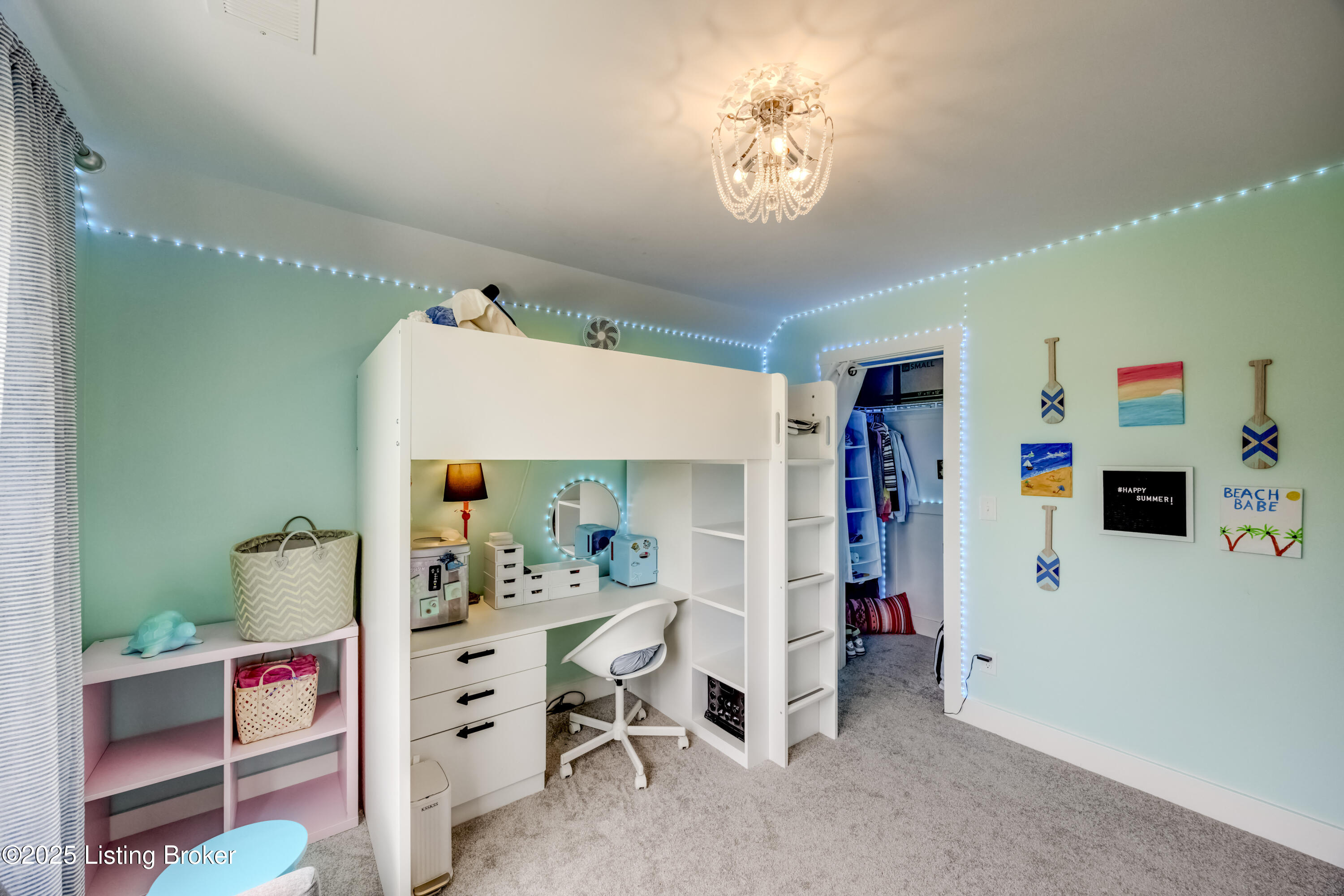 7105 Hollow Oak Ct Property Photo 40