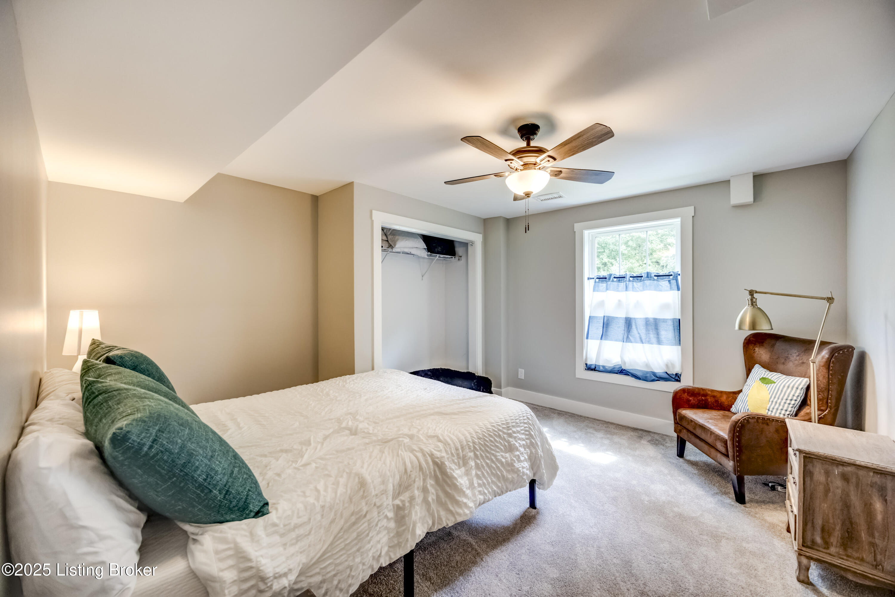 7105 Hollow Oak Ct Property Photo 44