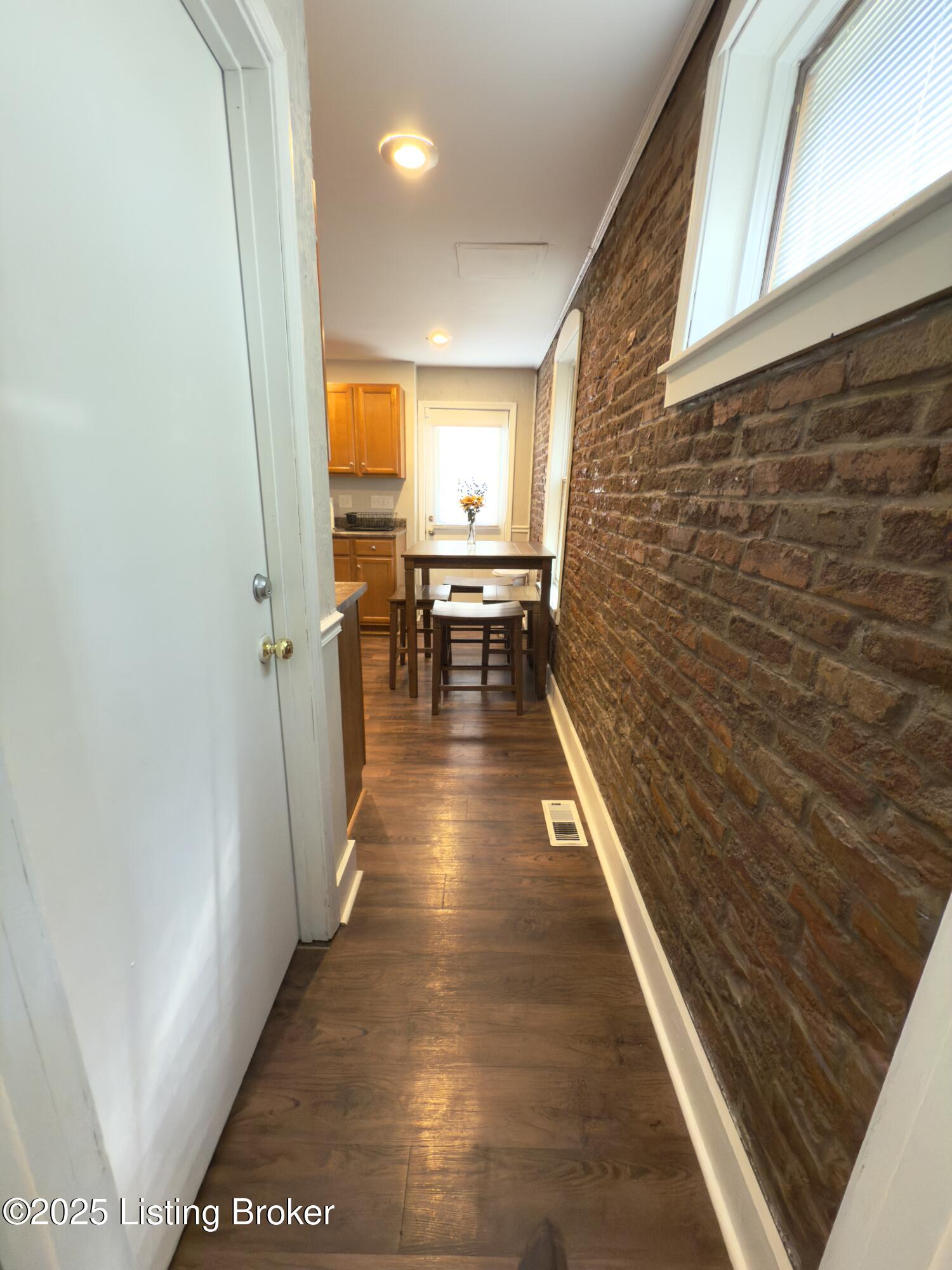 153 N Bellaire Ave Property Photo 14