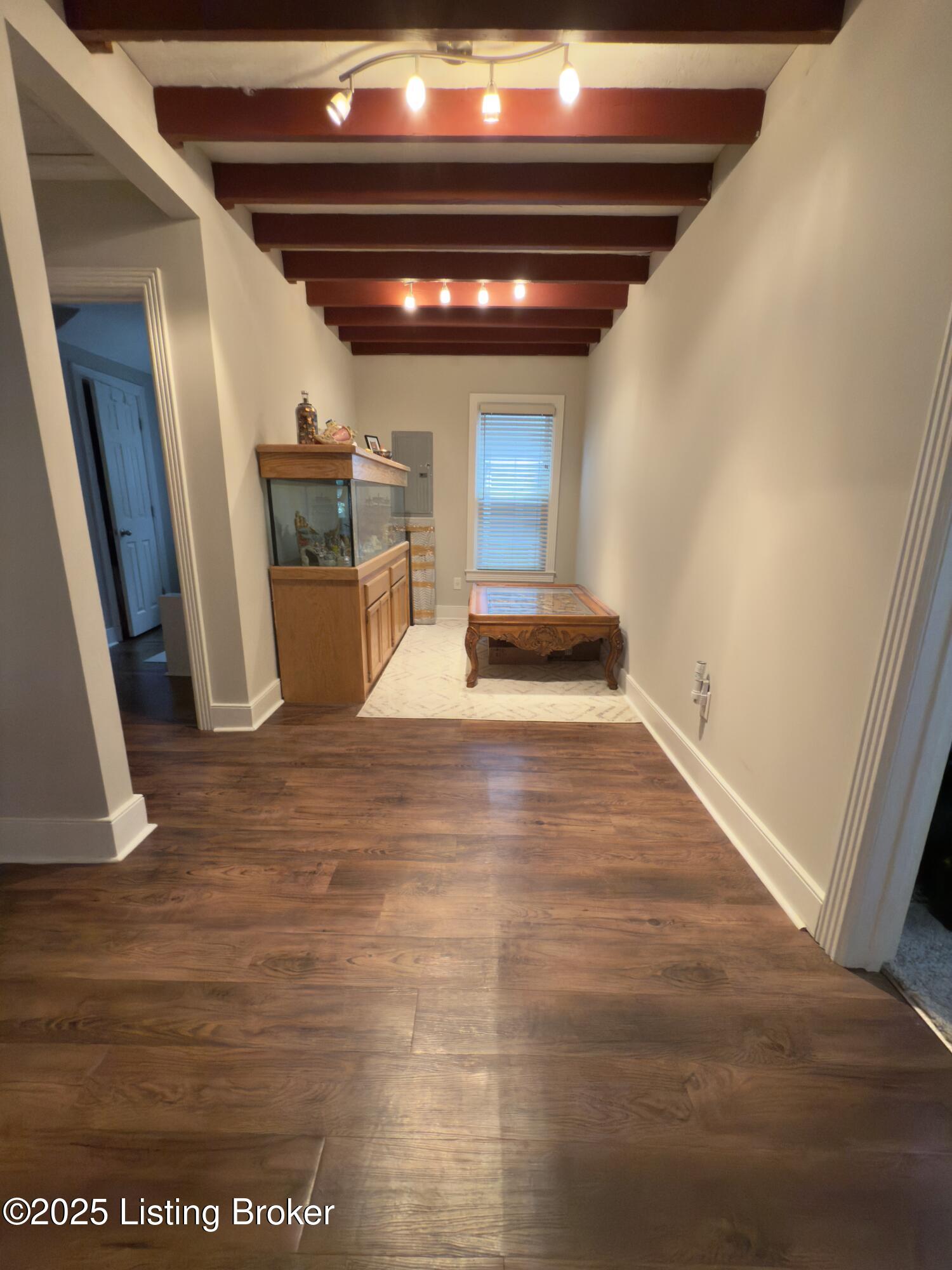 153 N Bellaire Ave Property Photo 31
