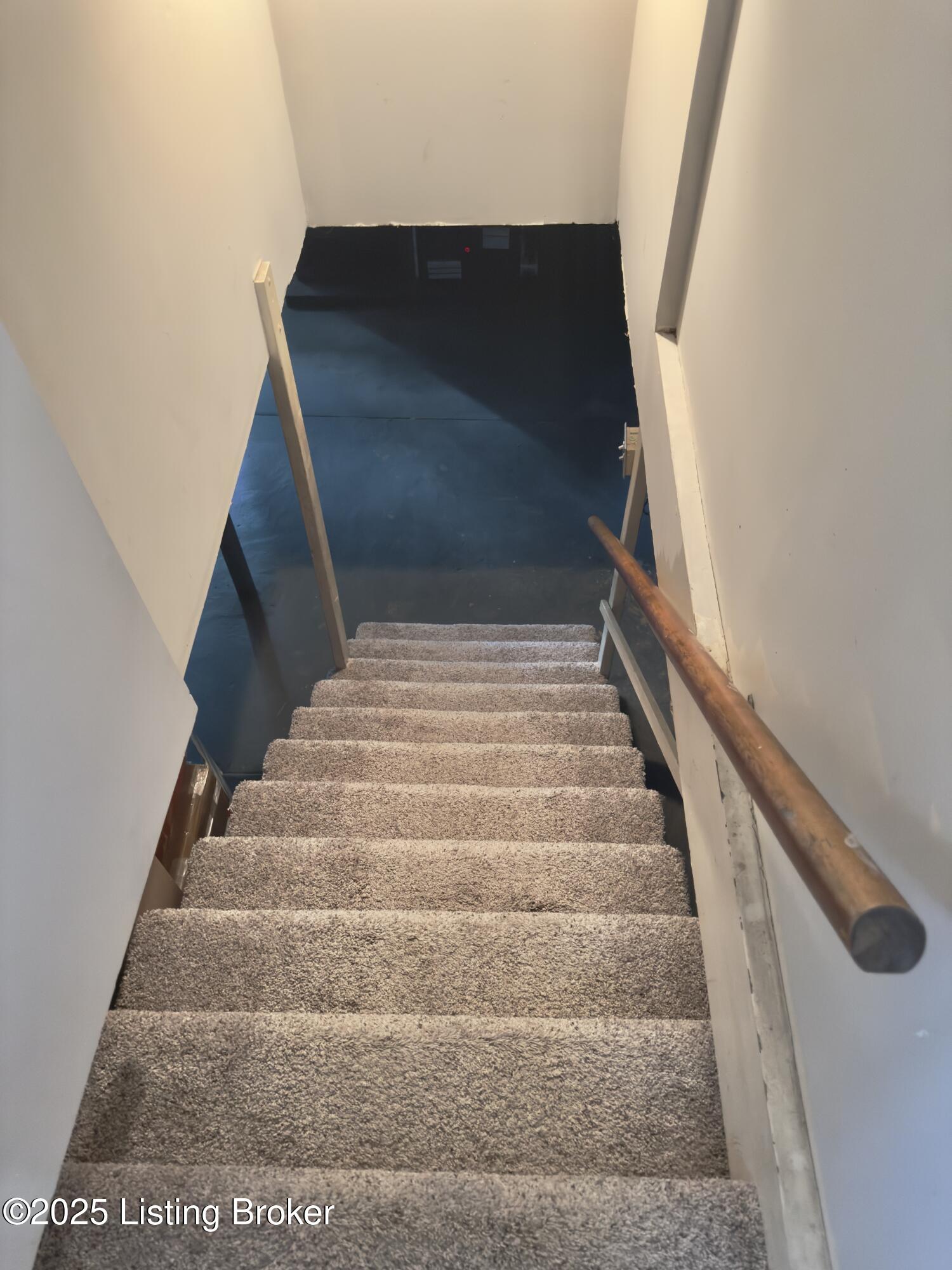 153 N Bellaire Ave Property Photo 36