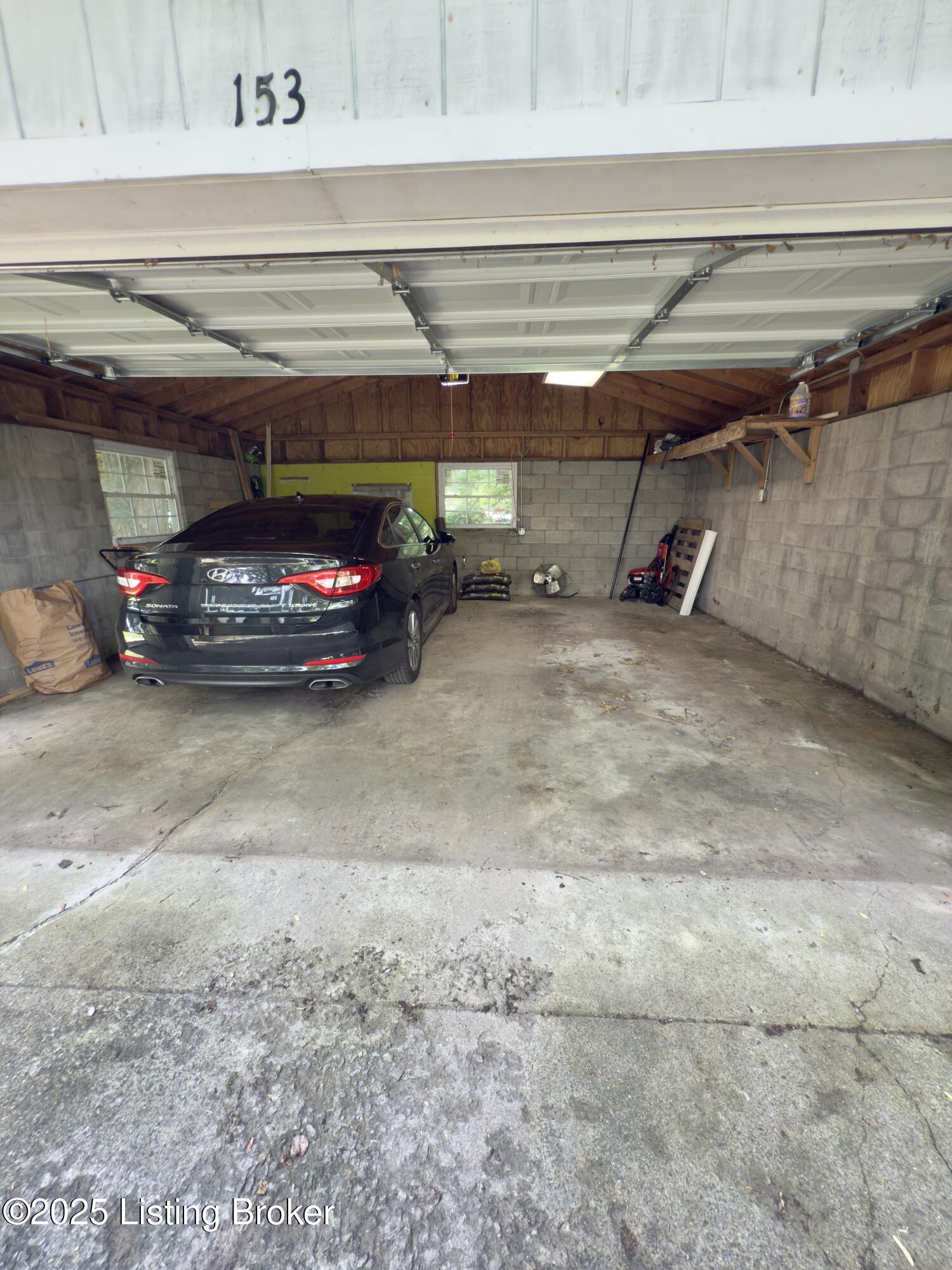 153 N Bellaire Ave Property Photo 47