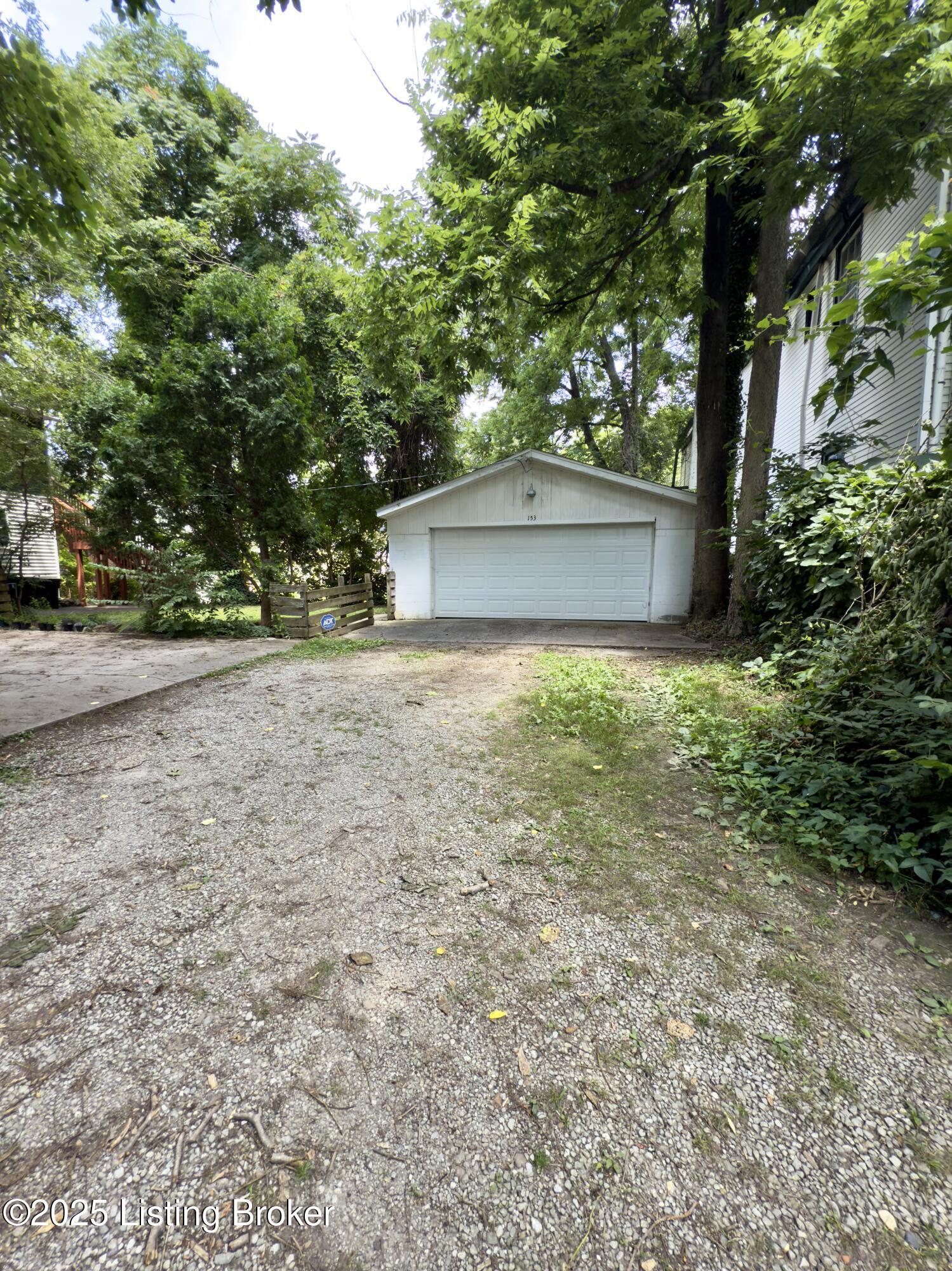 153 N Bellaire Ave Property Photo 48