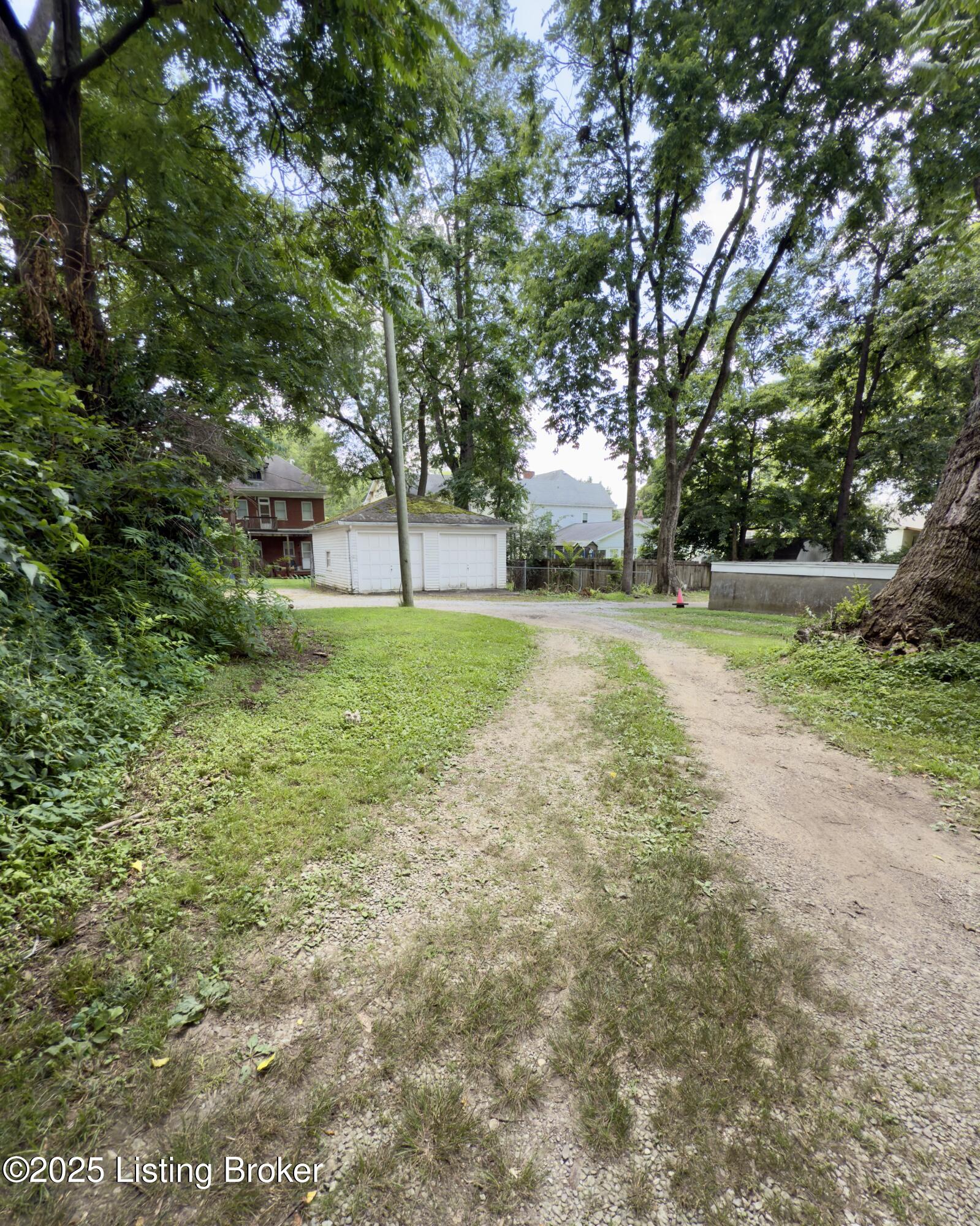 153 N Bellaire Ave Property Photo 49