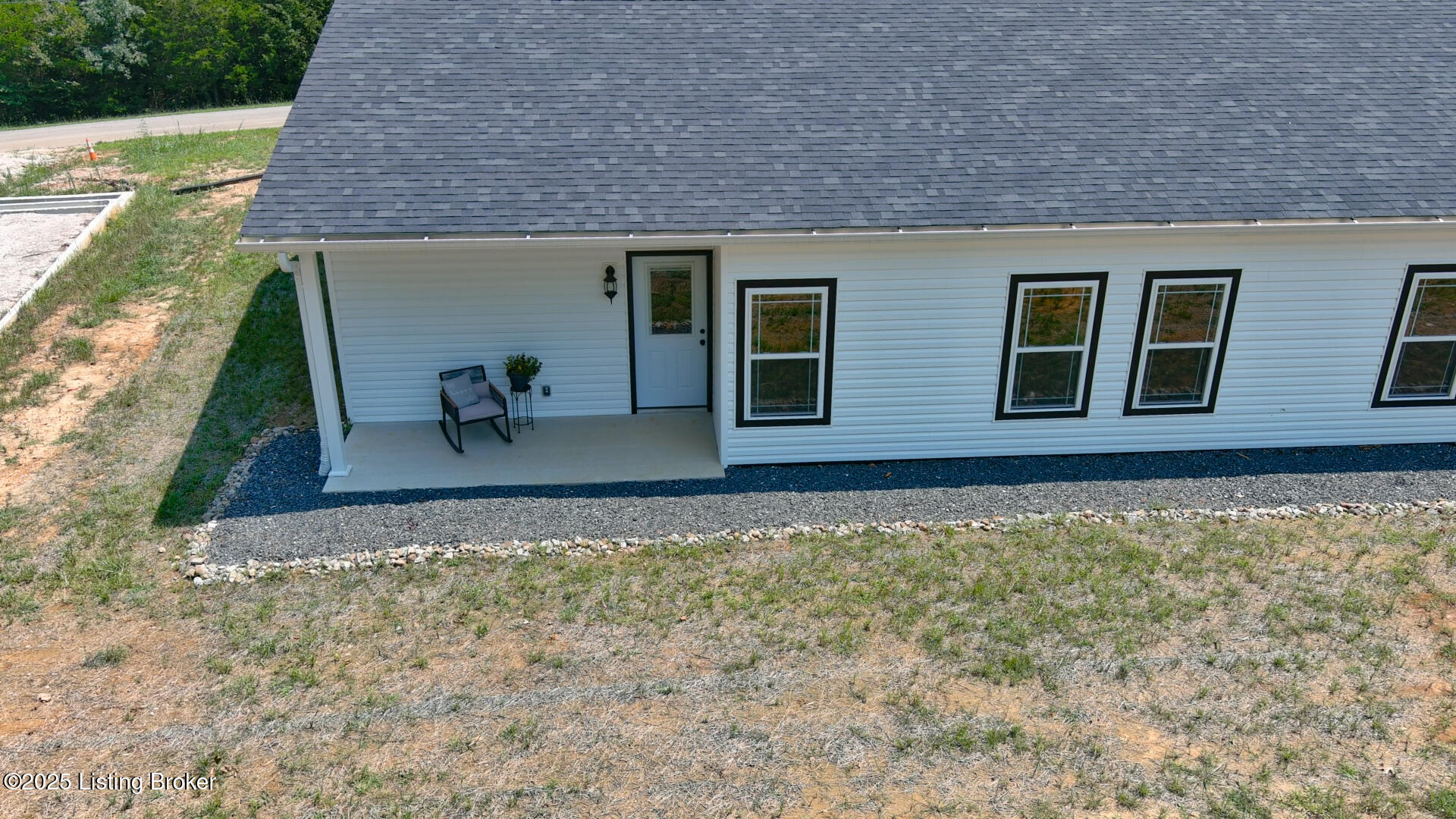 295 Piping Rock Rd Rd Property Photo 9