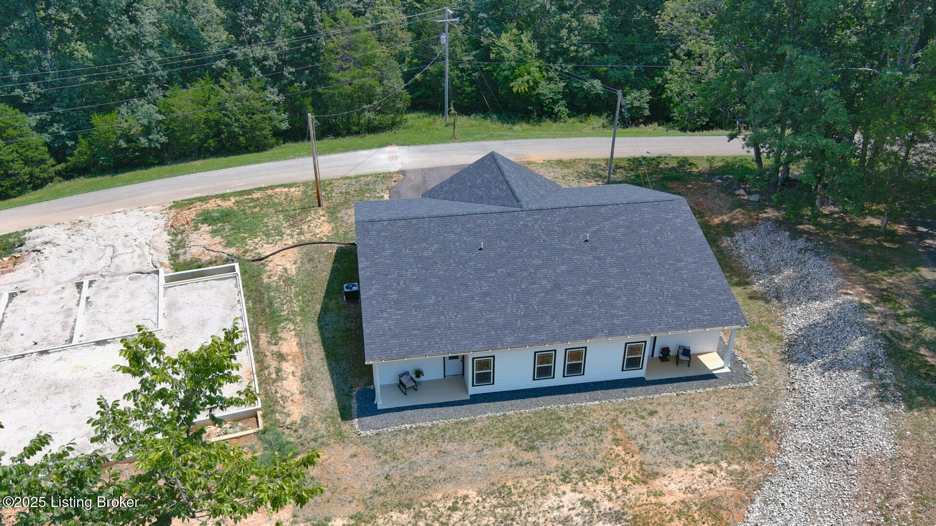 295 Piping Rock Rd Rd Property Photo 10