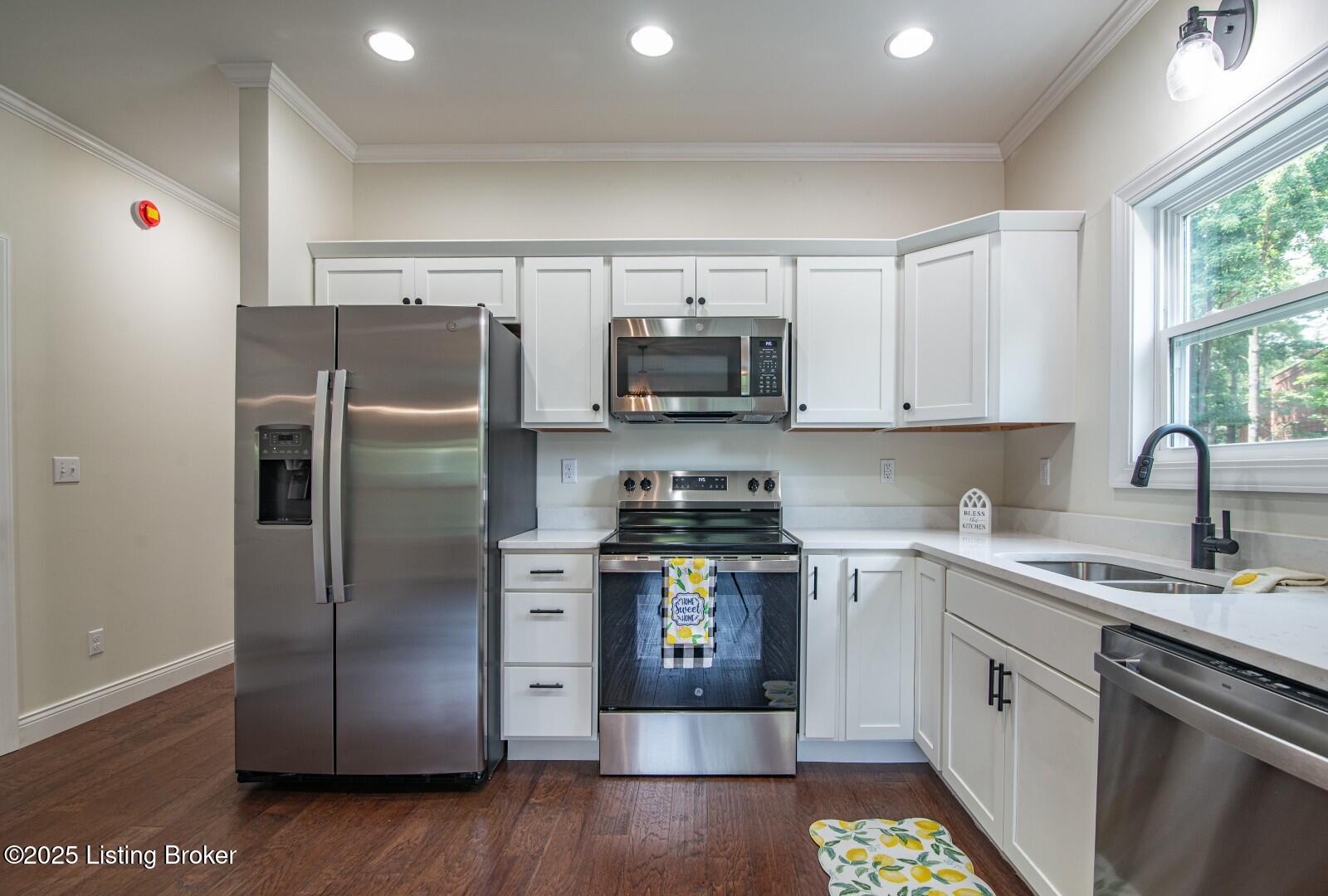 295 Piping Rock Rd Rd Property Photo 15