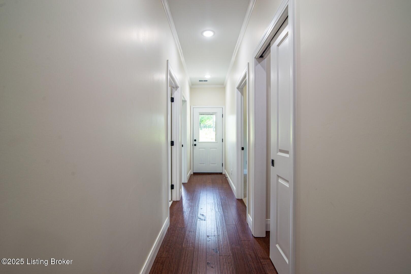 295 Piping Rock Rd Rd Property Photo 23