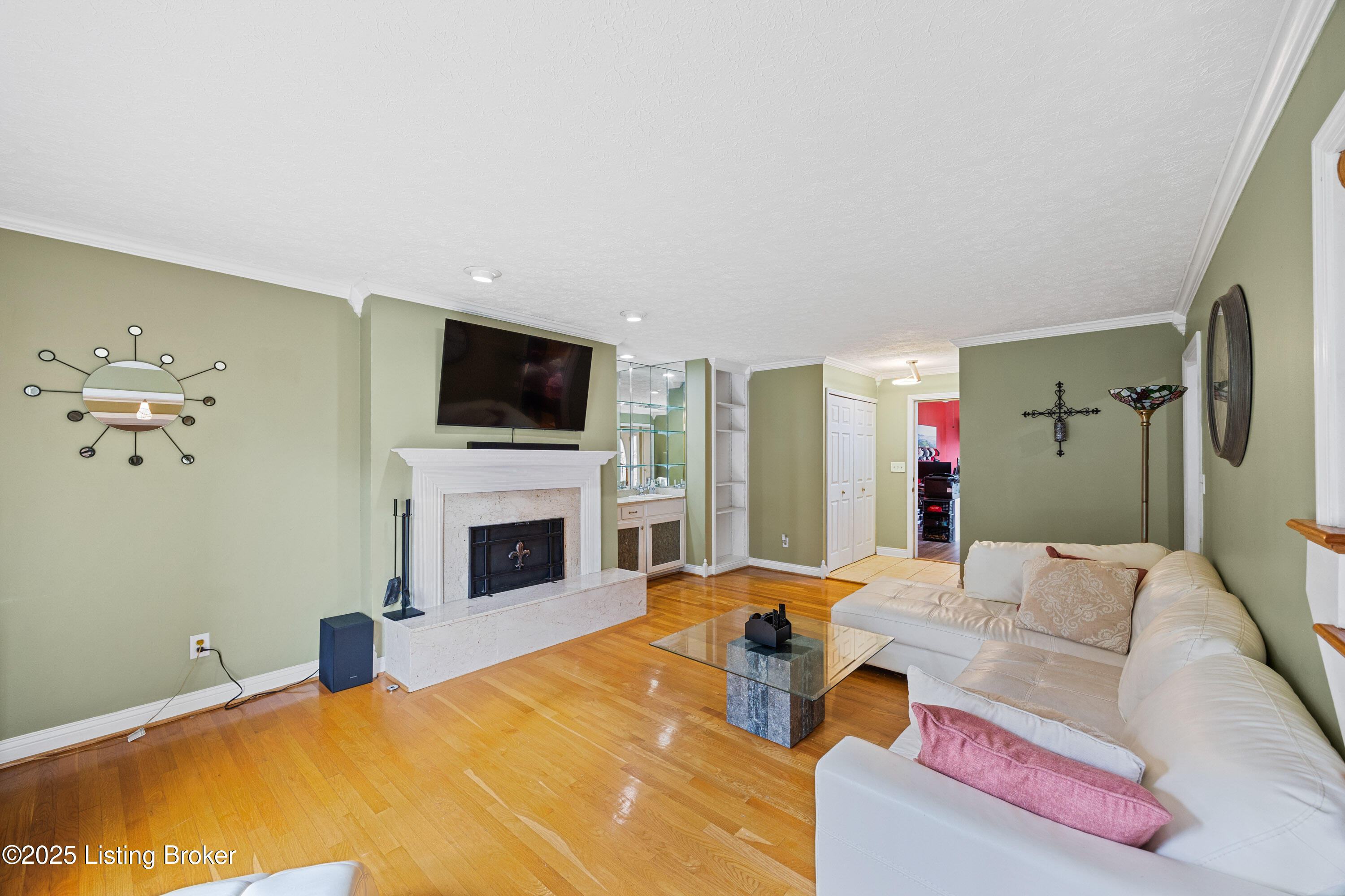 8111 Barbour Manor Dr Property Photo 7