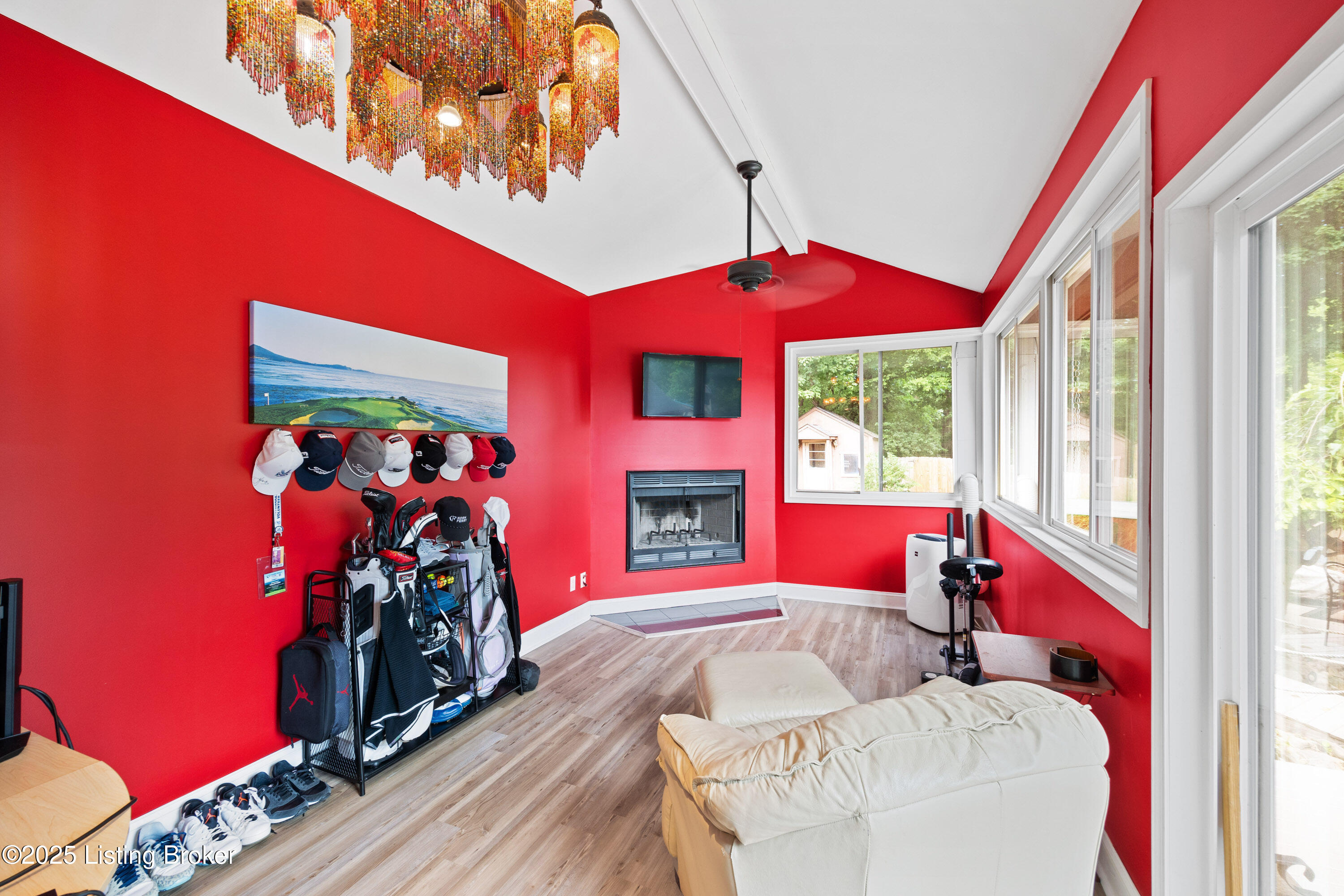 8111 Barbour Manor Dr Property Photo 11