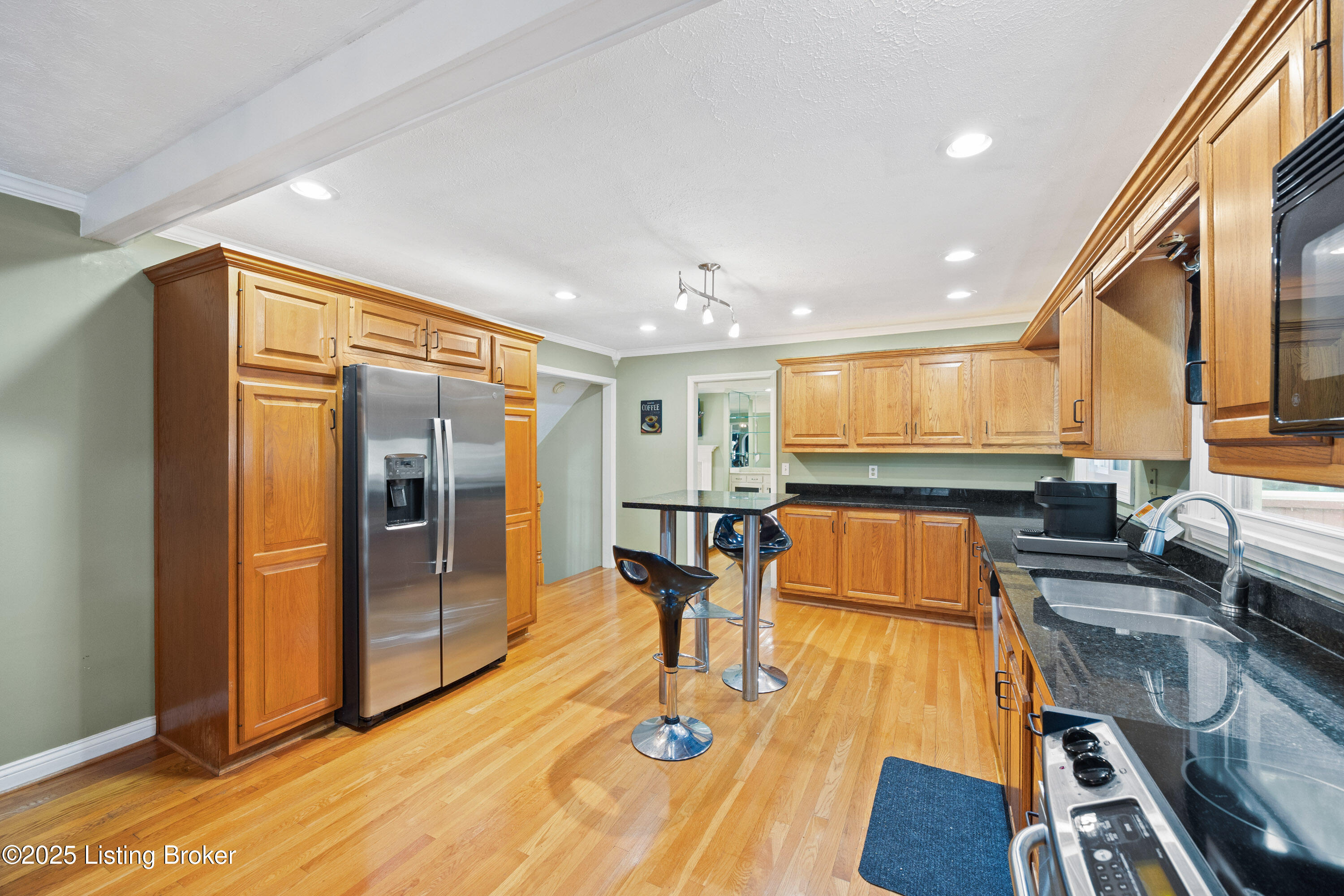 8111 Barbour Manor Dr Property Photo 14