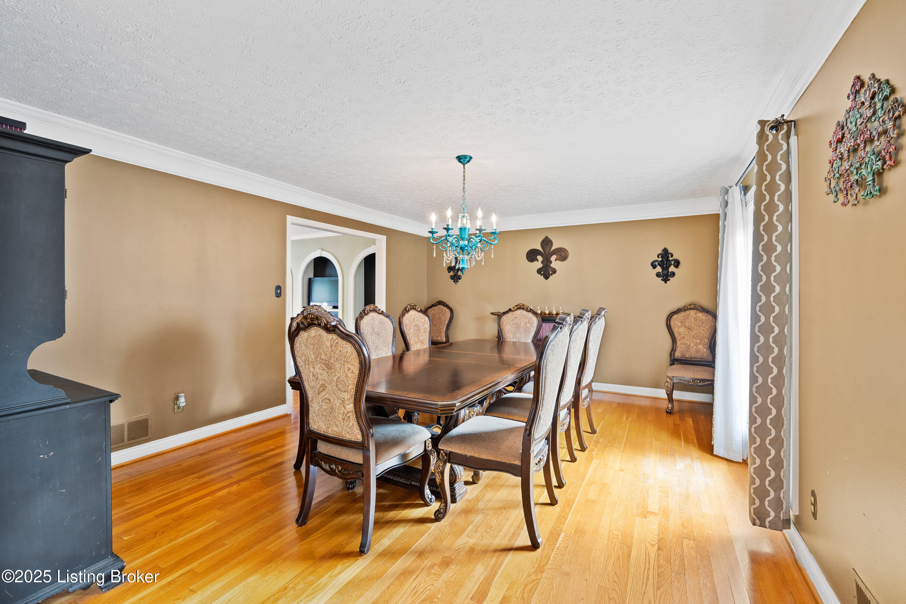 8111 Barbour Manor Dr Property Photo 21