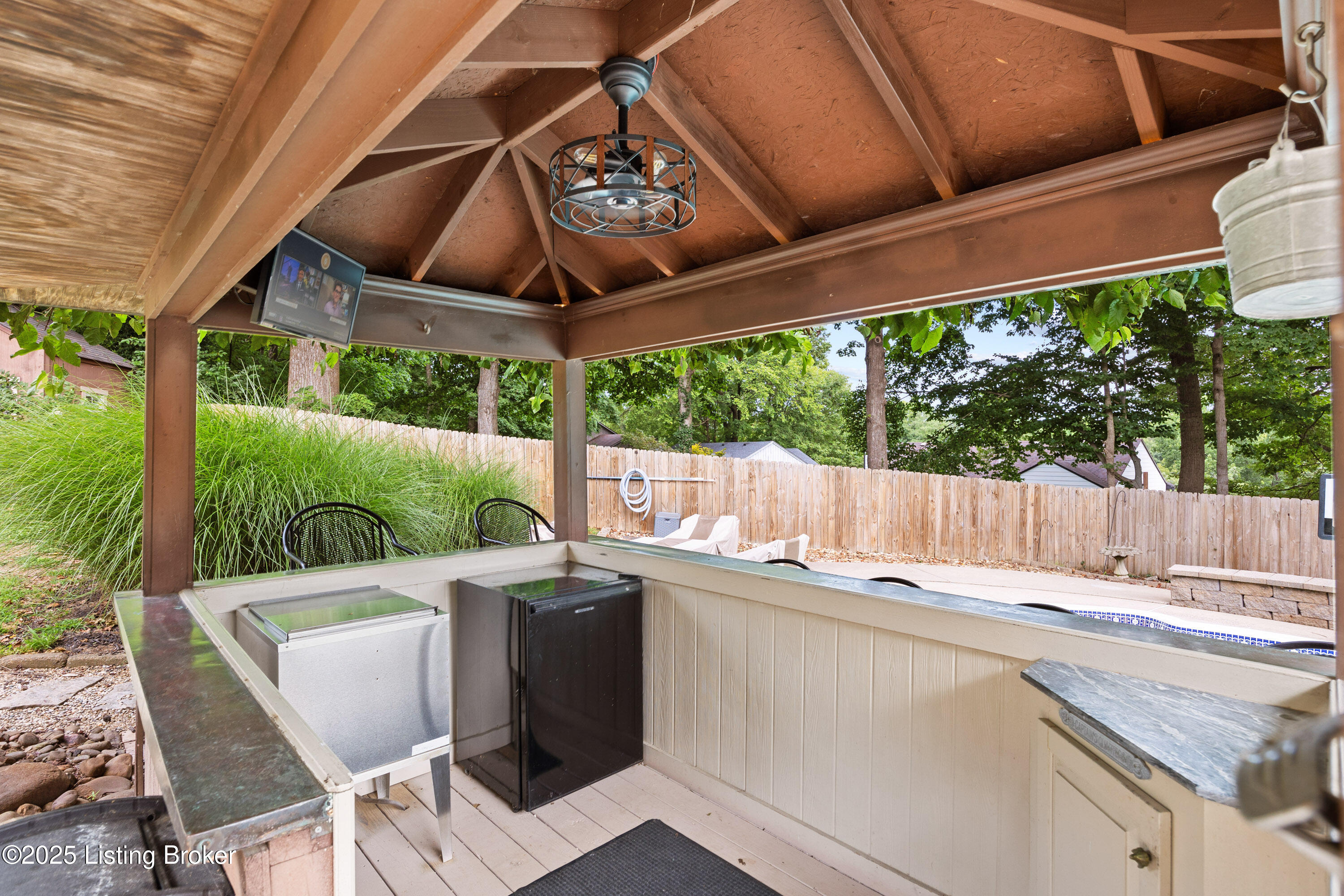 8111 Barbour Manor Dr Property Photo 39