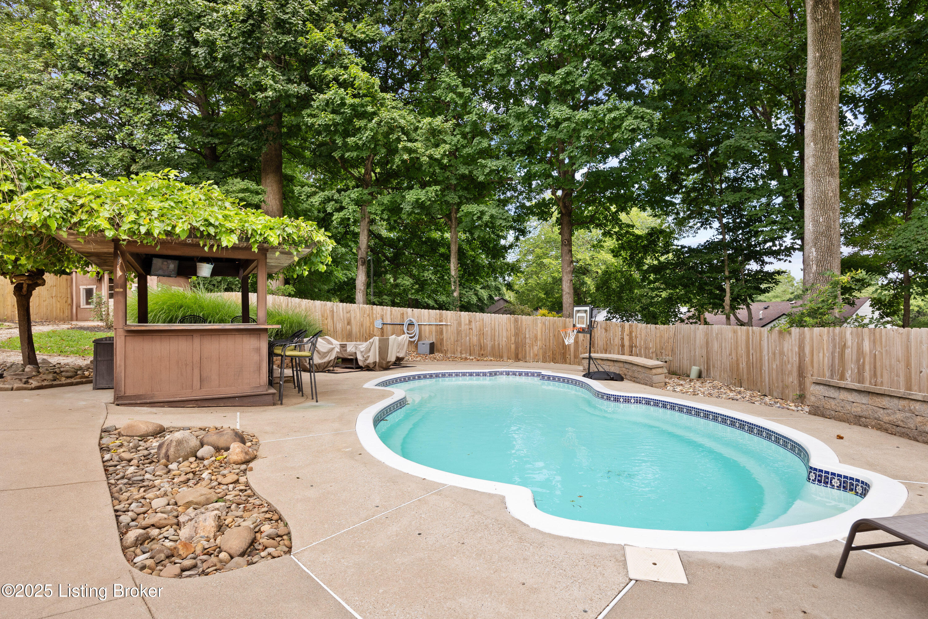 8111 Barbour Manor Dr Property Photo 40