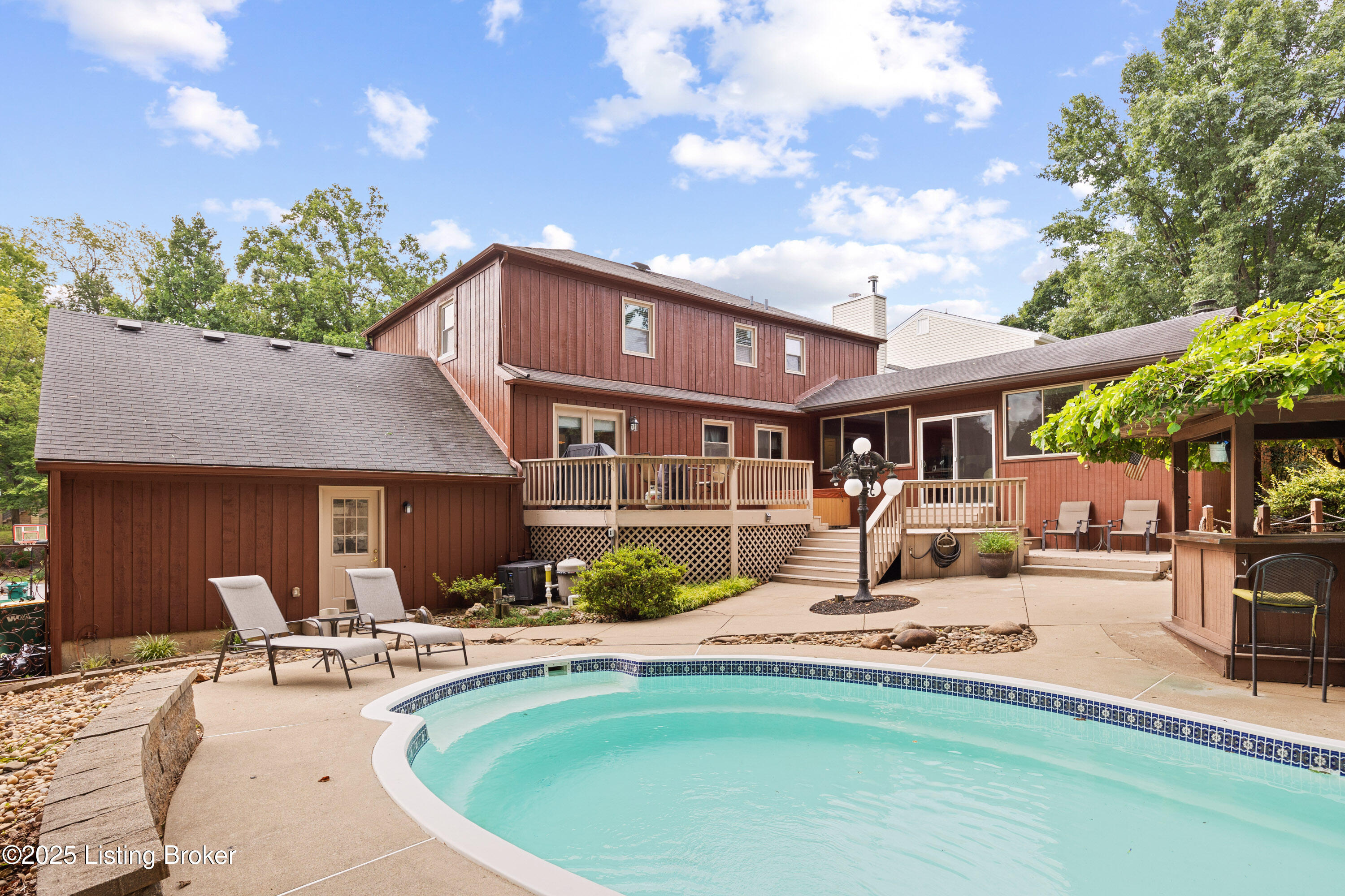 8111 Barbour Manor Dr Property Photo 41