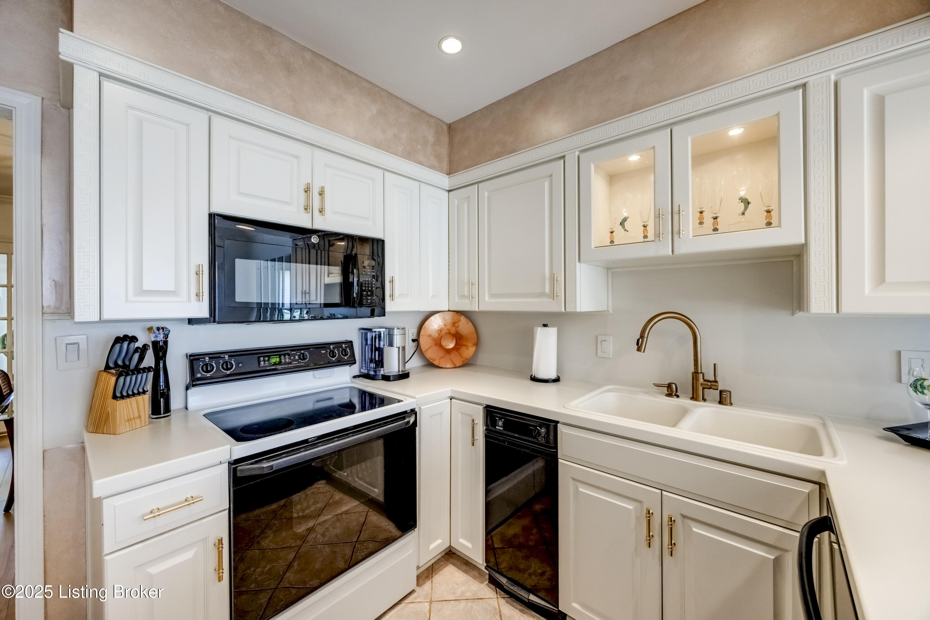6722 Deep Creek Dr Property Photo 13