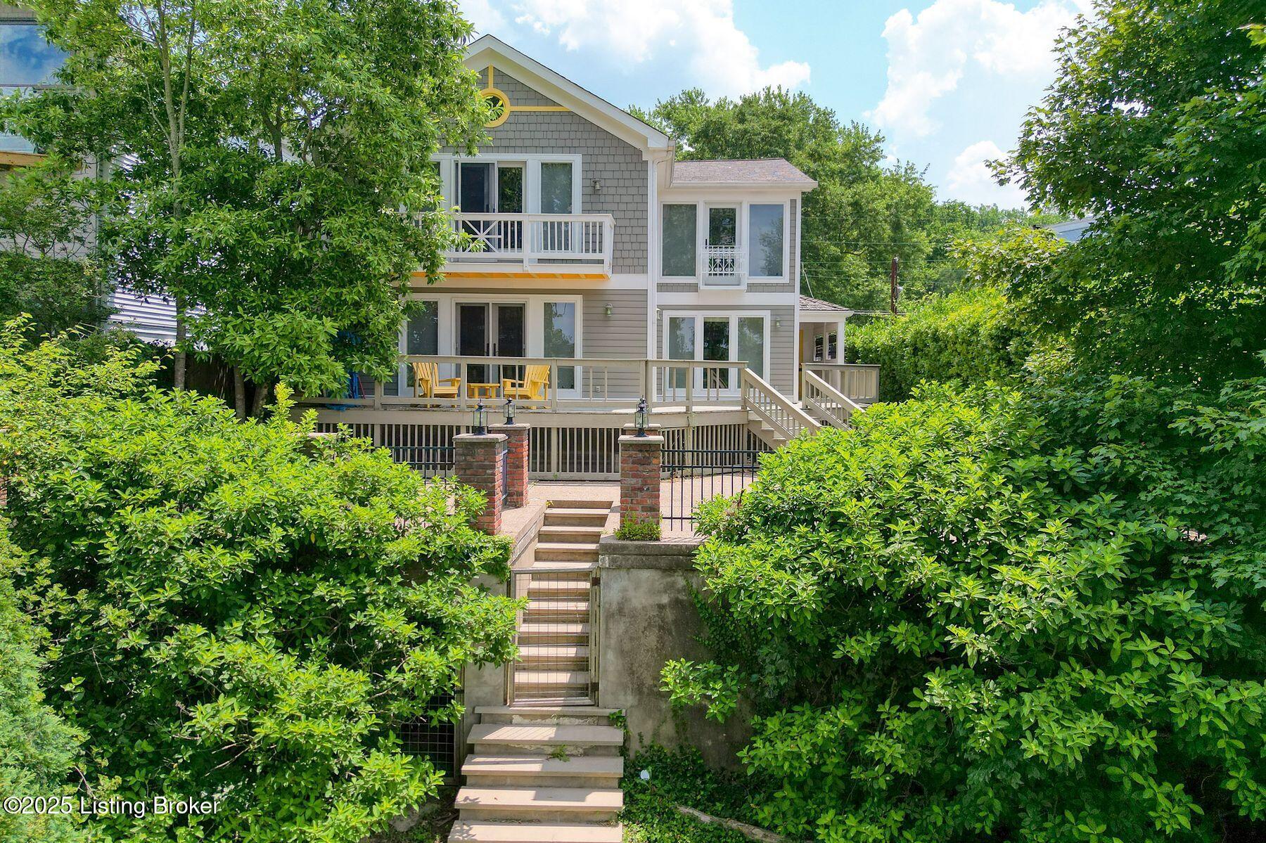 2702 Belknap Beach Rd Property Photo 1