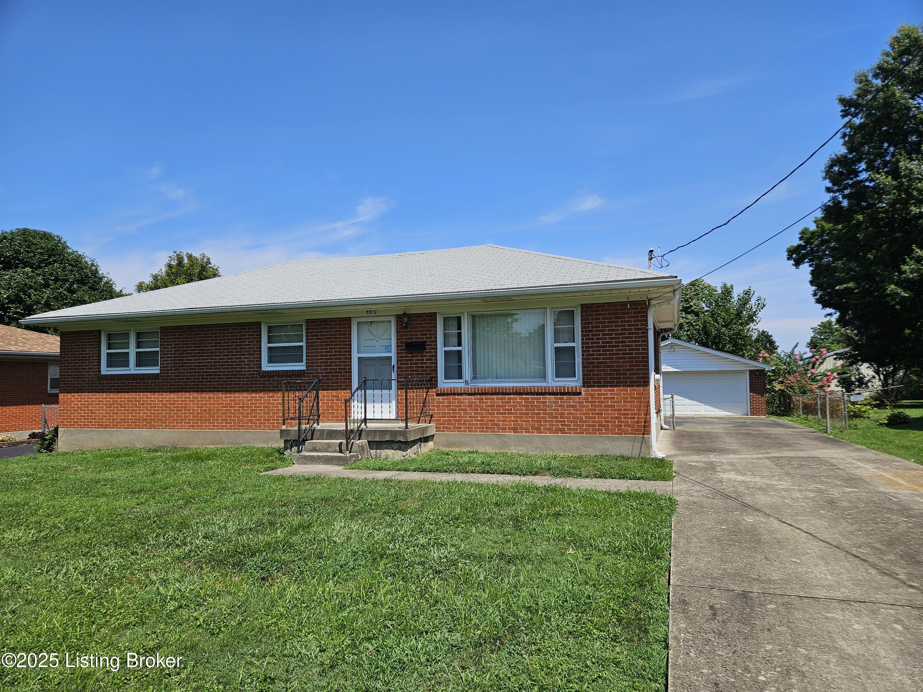 5519 Maco Ln Property Photo 1