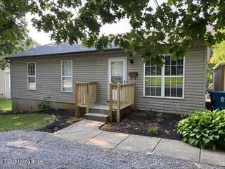 302 E Jefferson St Property Photo 1