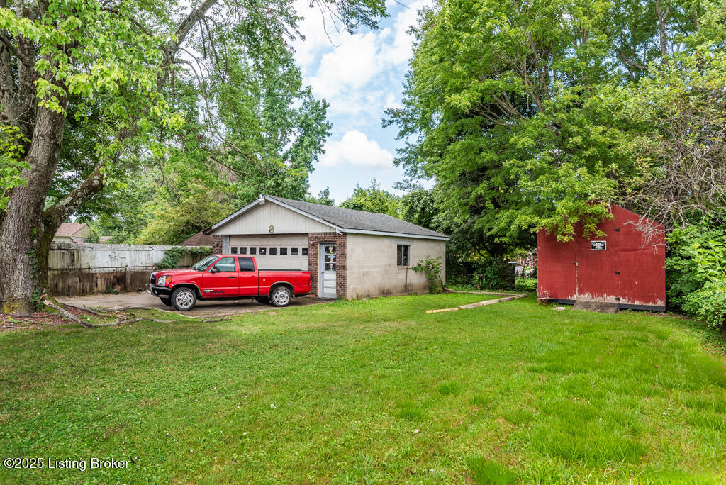 6404 Terry Rd Property Photo 5