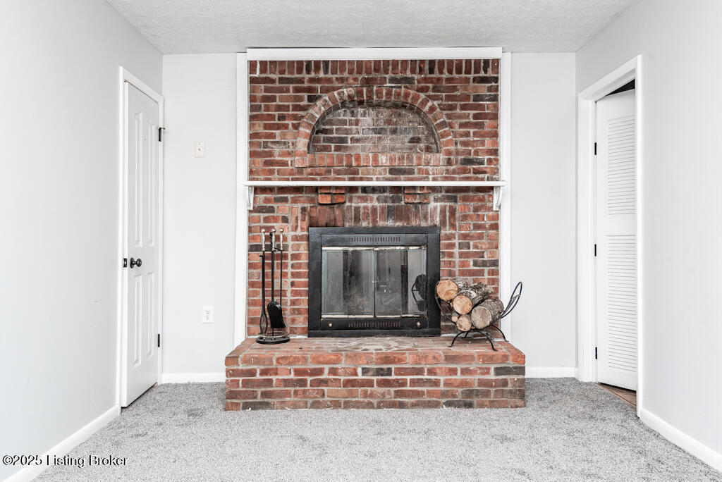 6404 Terry Rd Property Photo 12