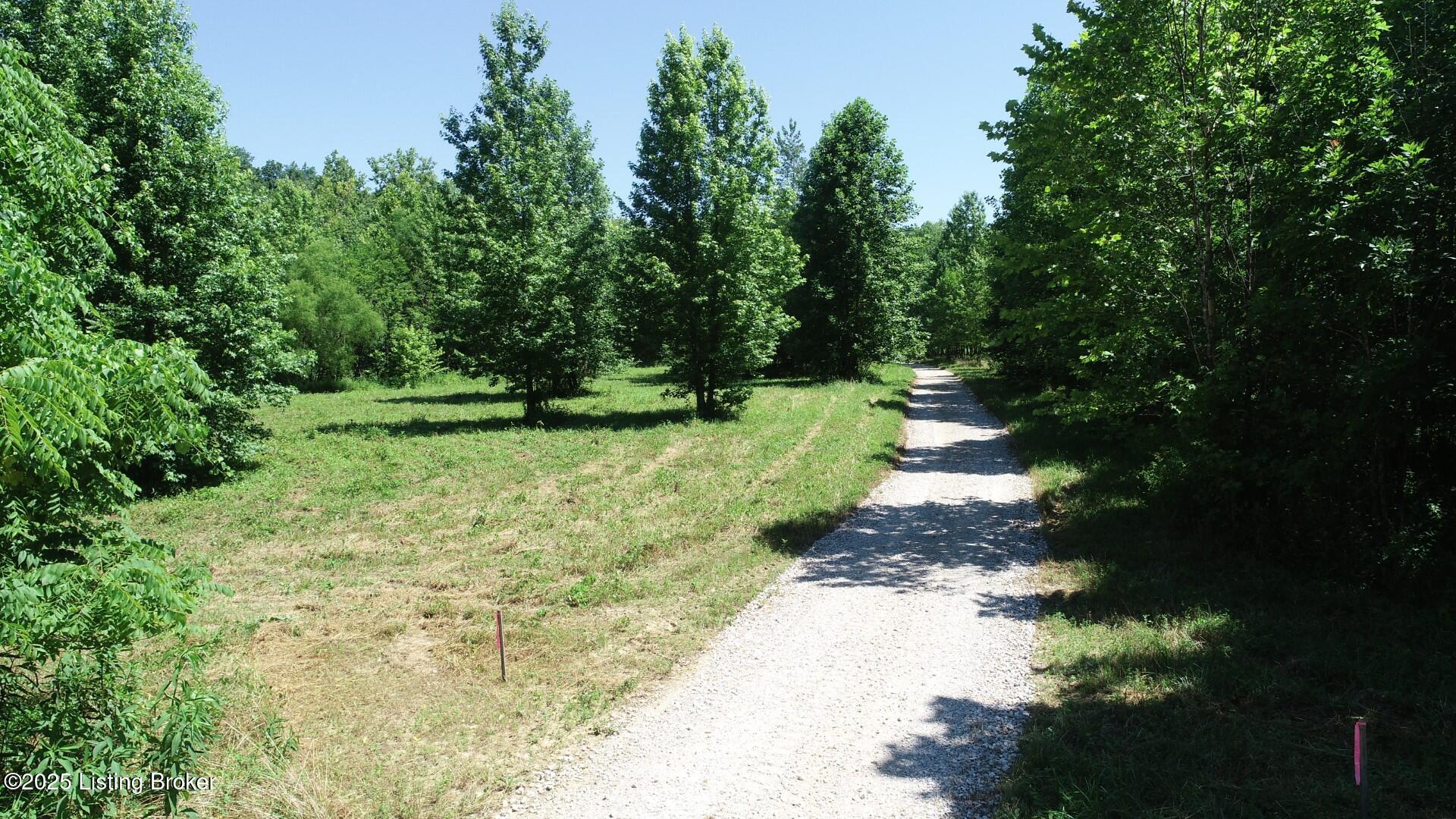 880 Round Bottom Rd Property Photo 10