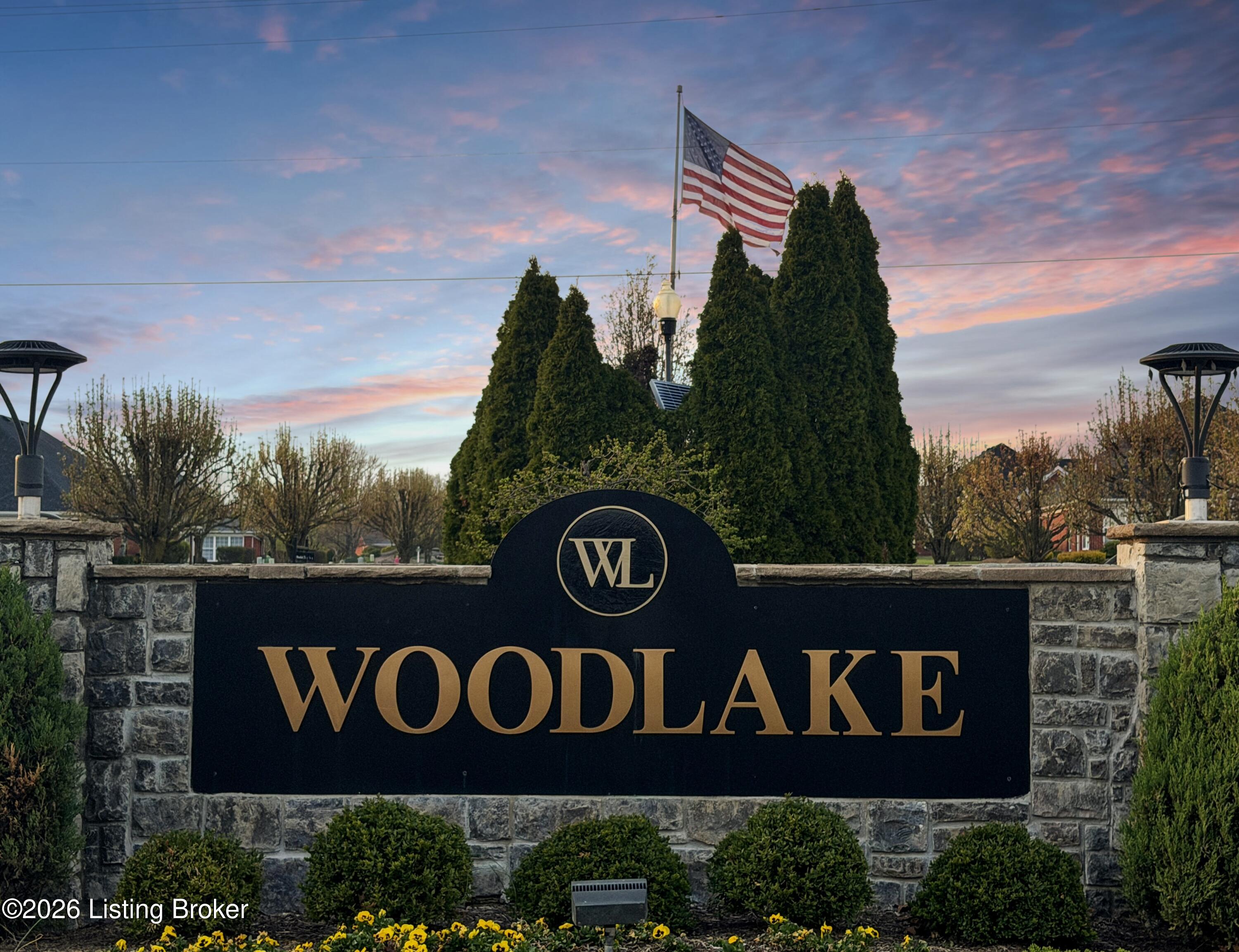 120 Woodlake Ct Property Photo 43
