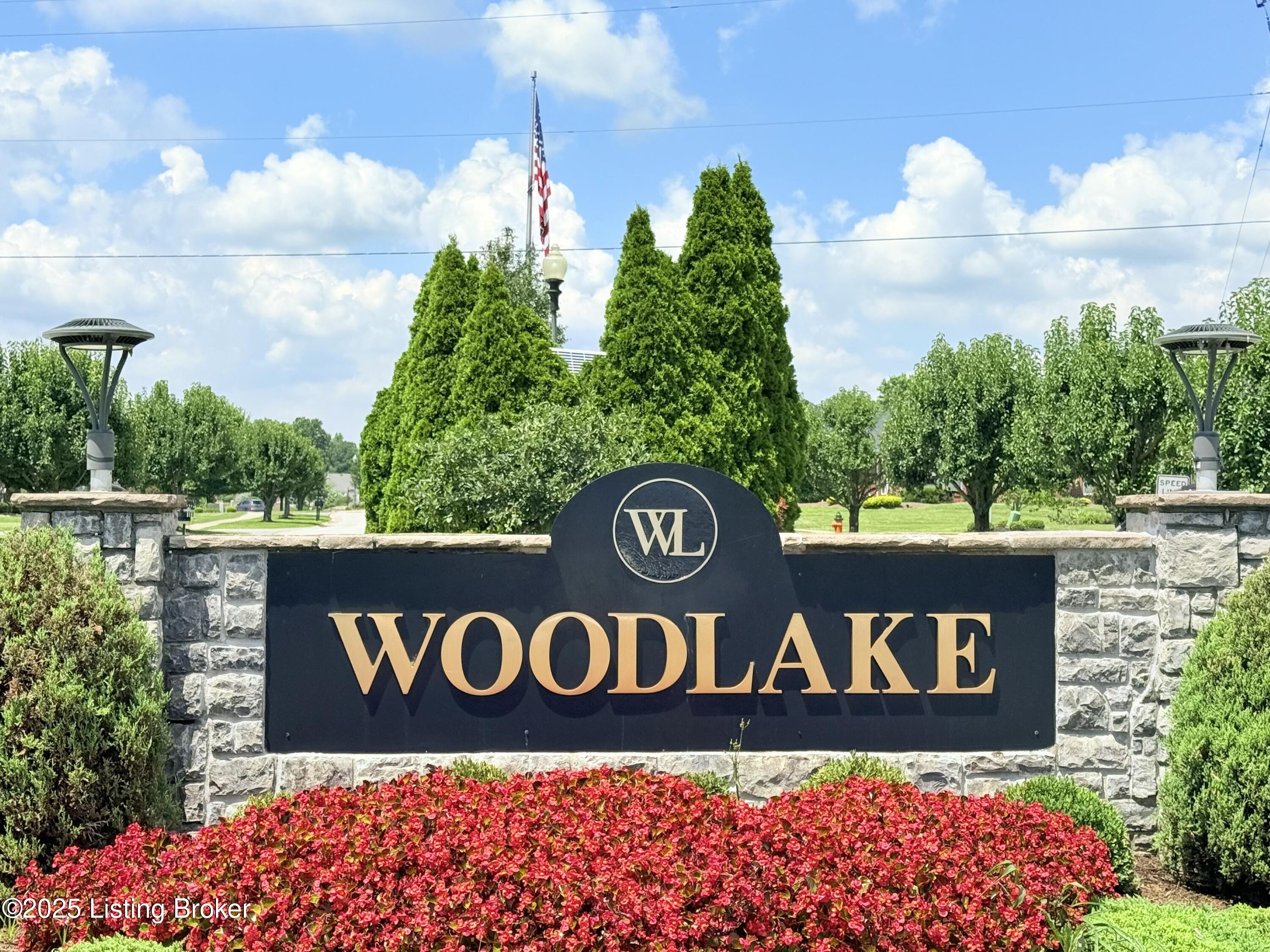 120 Woodlake Ct Property Photo 46